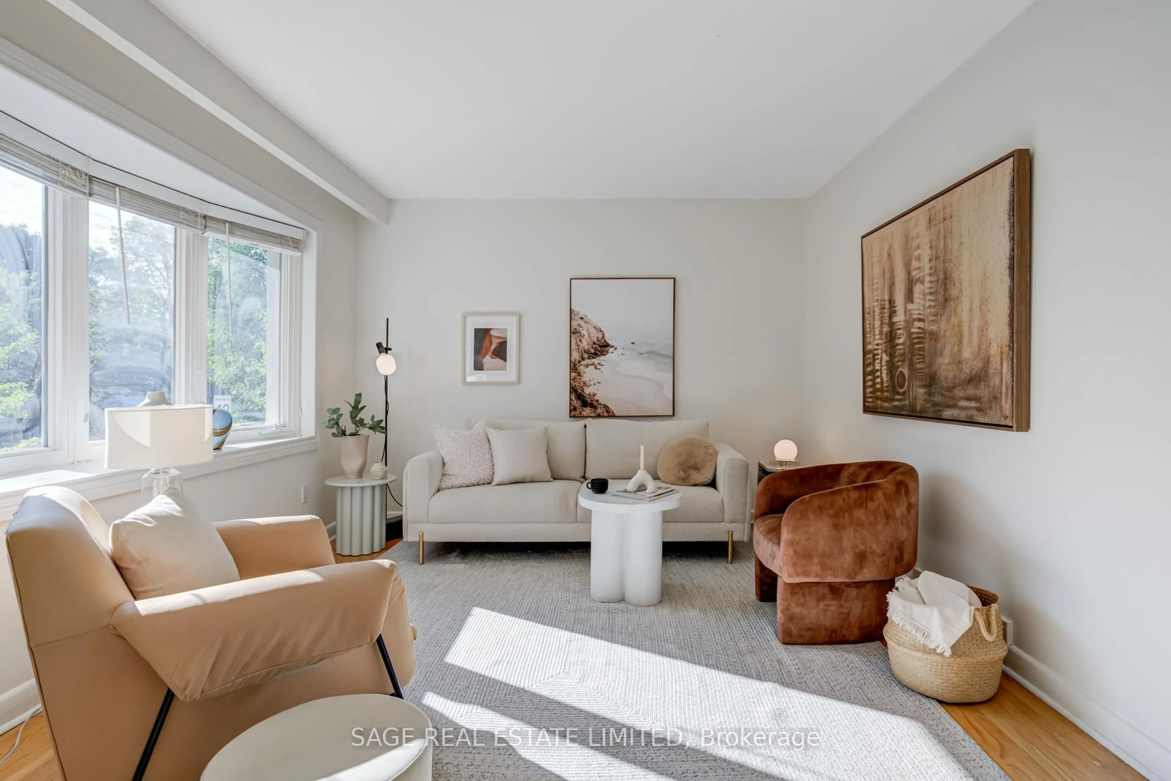 Living room with furniture, unknown for 48 Shropshire Dr, Toronto Ontario M1P 1Y8