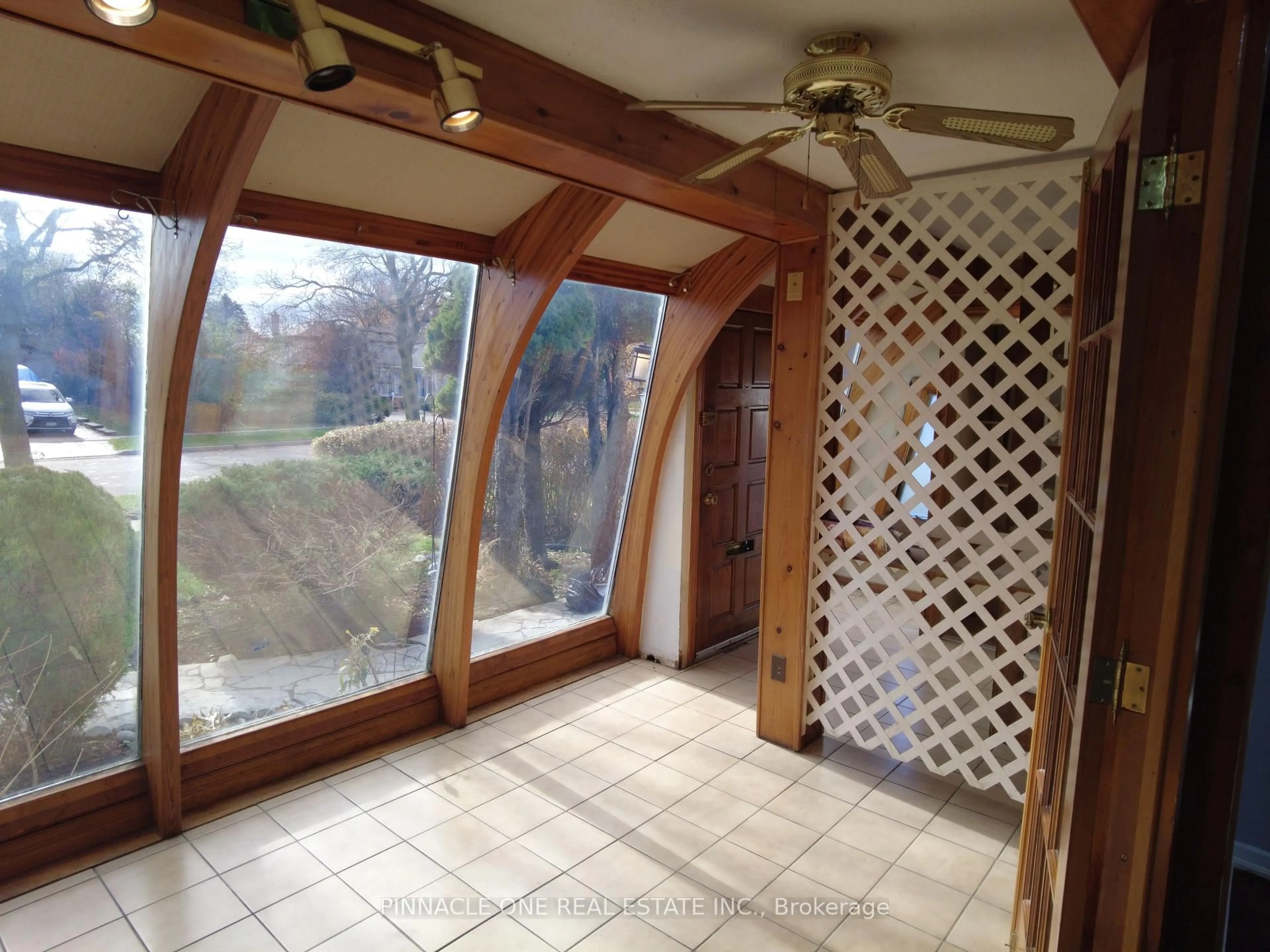 Unknown for 76 Sealstone Terr, Toronto Ontario M1E 4J7