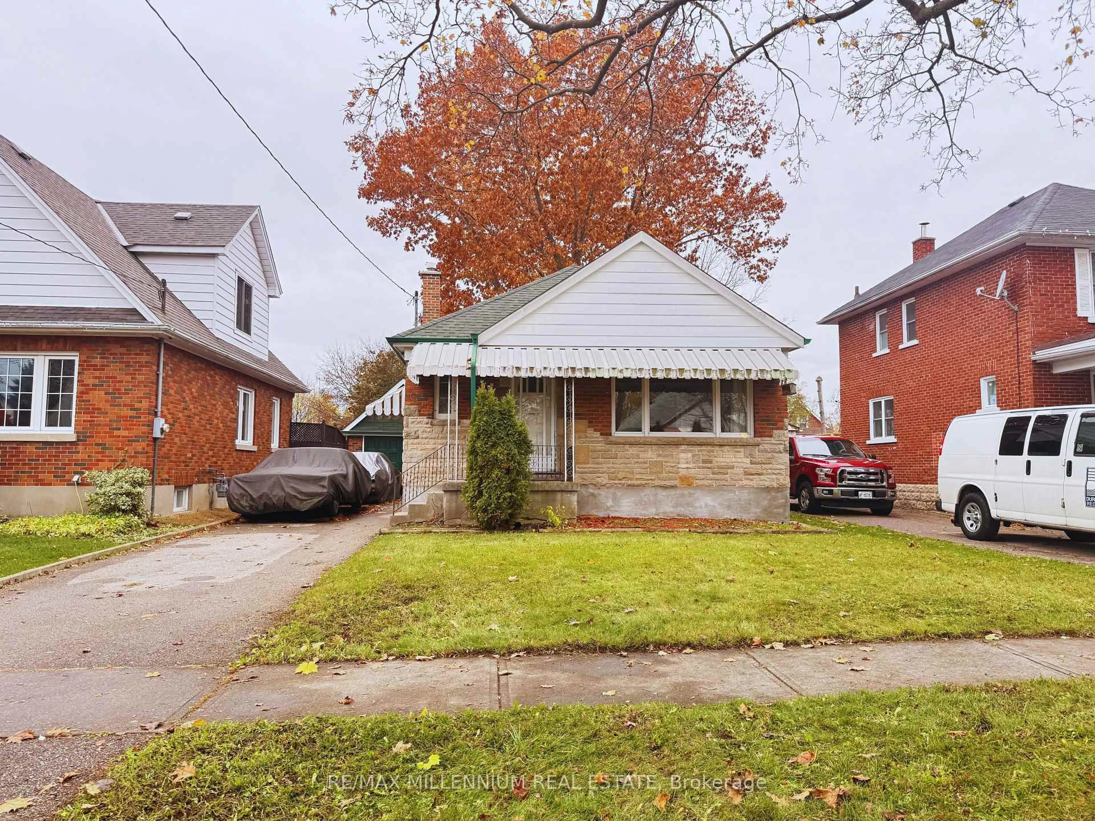 Home with brick exterior material, street for 94 Cadillac Ave, Oshawa Ontario L1H 5Z2