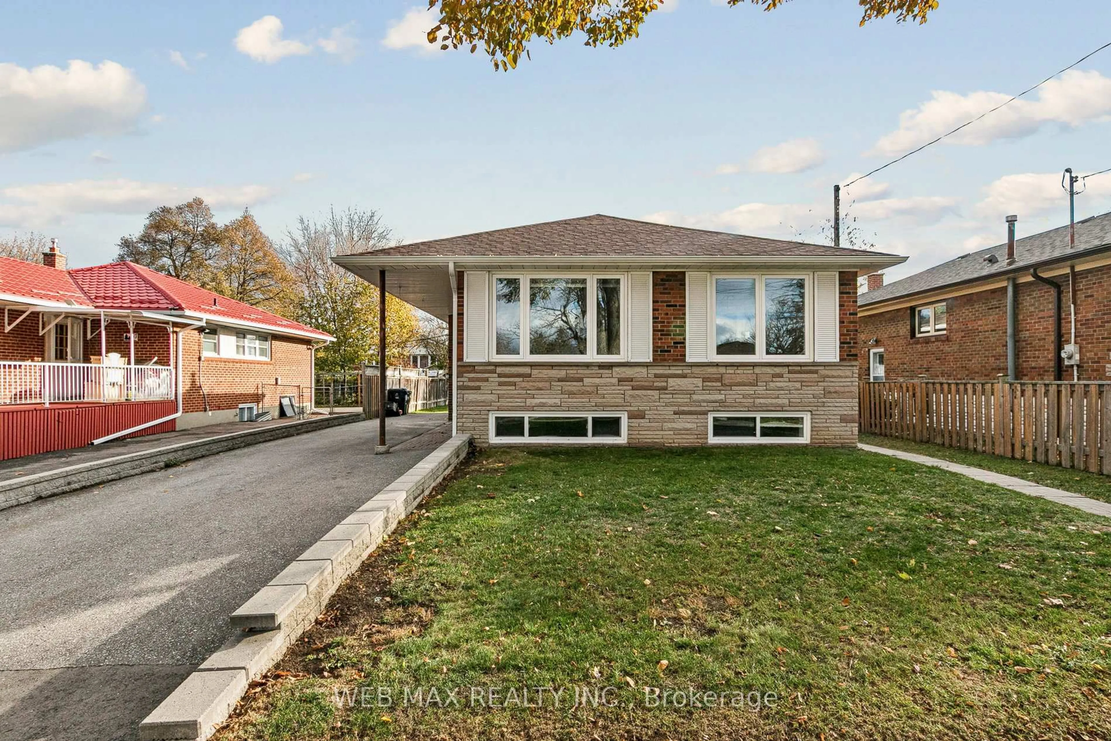 Home with brick exterior material, street for 55 Shawford Cres, Toronto Ontario M1G 1V7