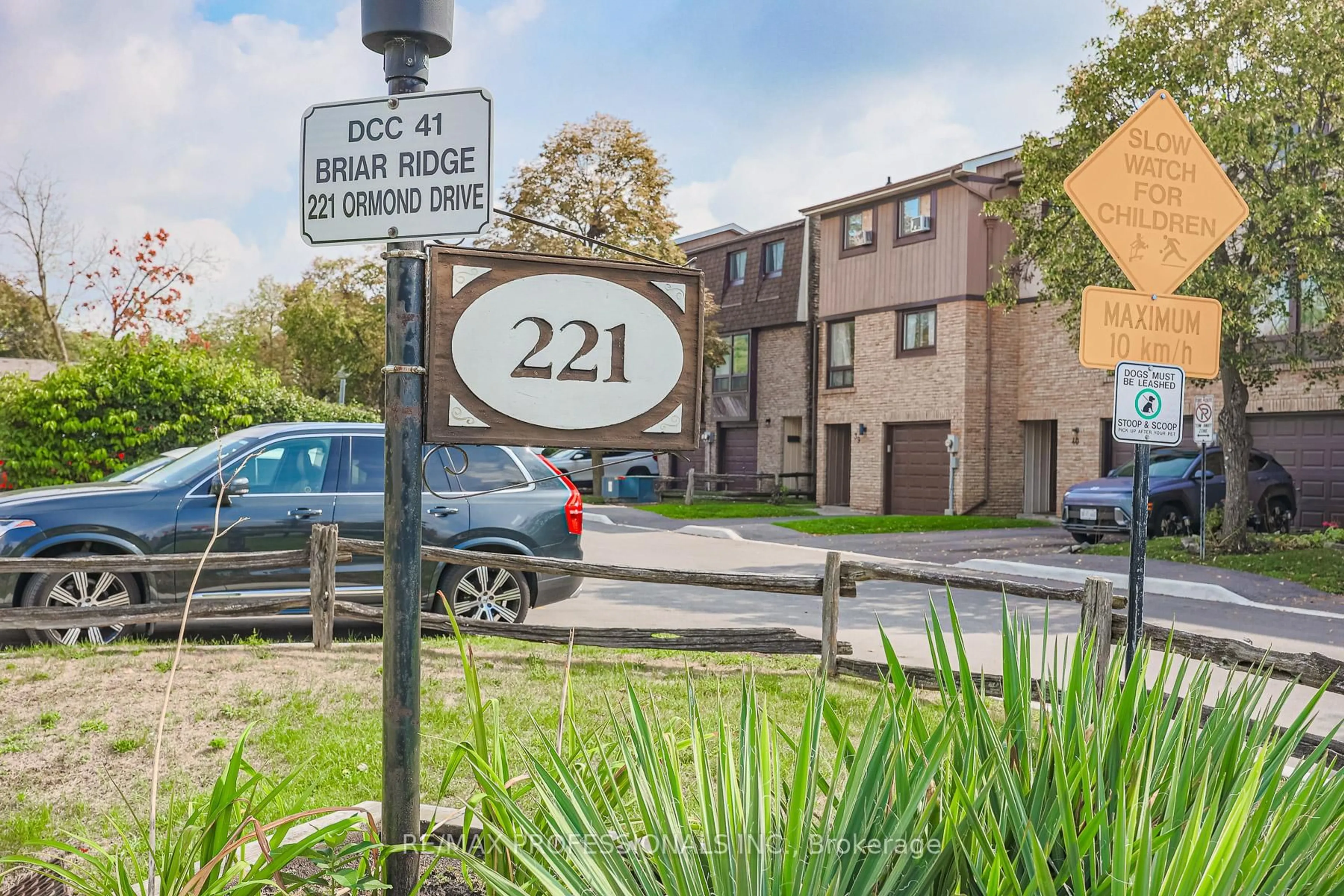 Parking for 221 Ormond Dr #39, Oshawa Ontario L1G 6T7