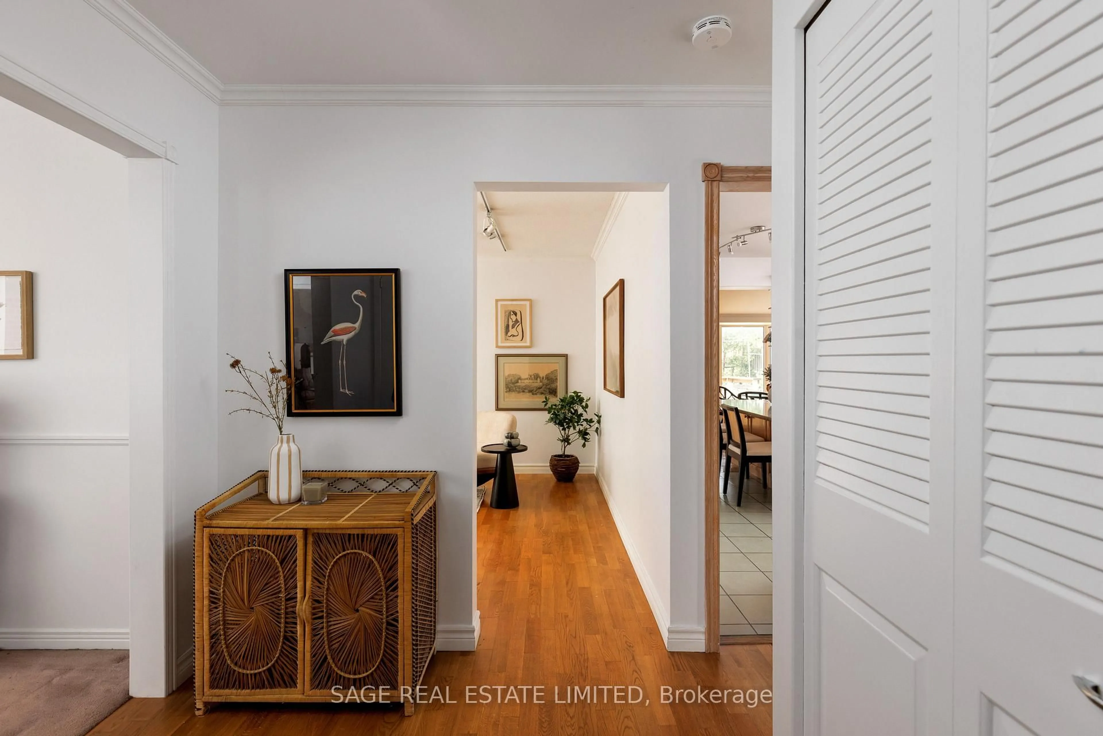 Indoor entryway for 106 Timberbank Blvd, Toronto Ontario M1W 1Z9