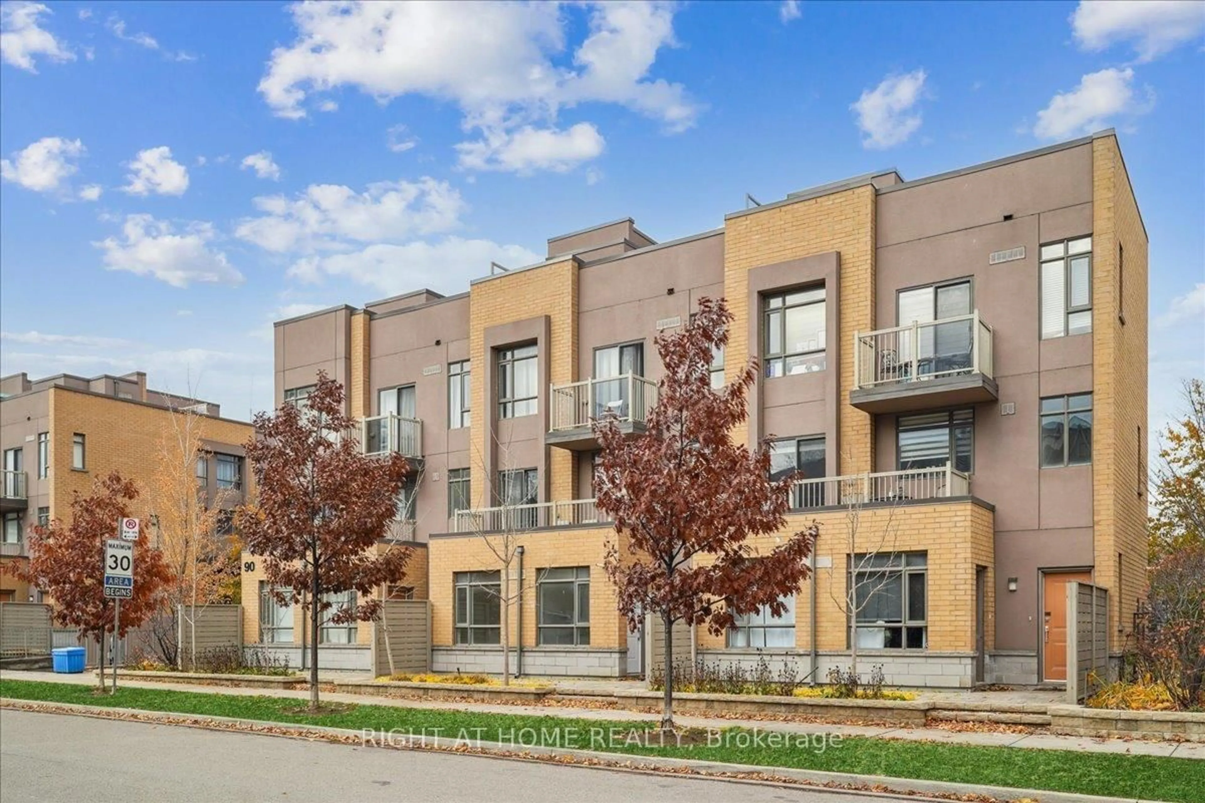 Unknown for 90 Orchid Place Dr #304, Toronto Ontario M1B 0C4