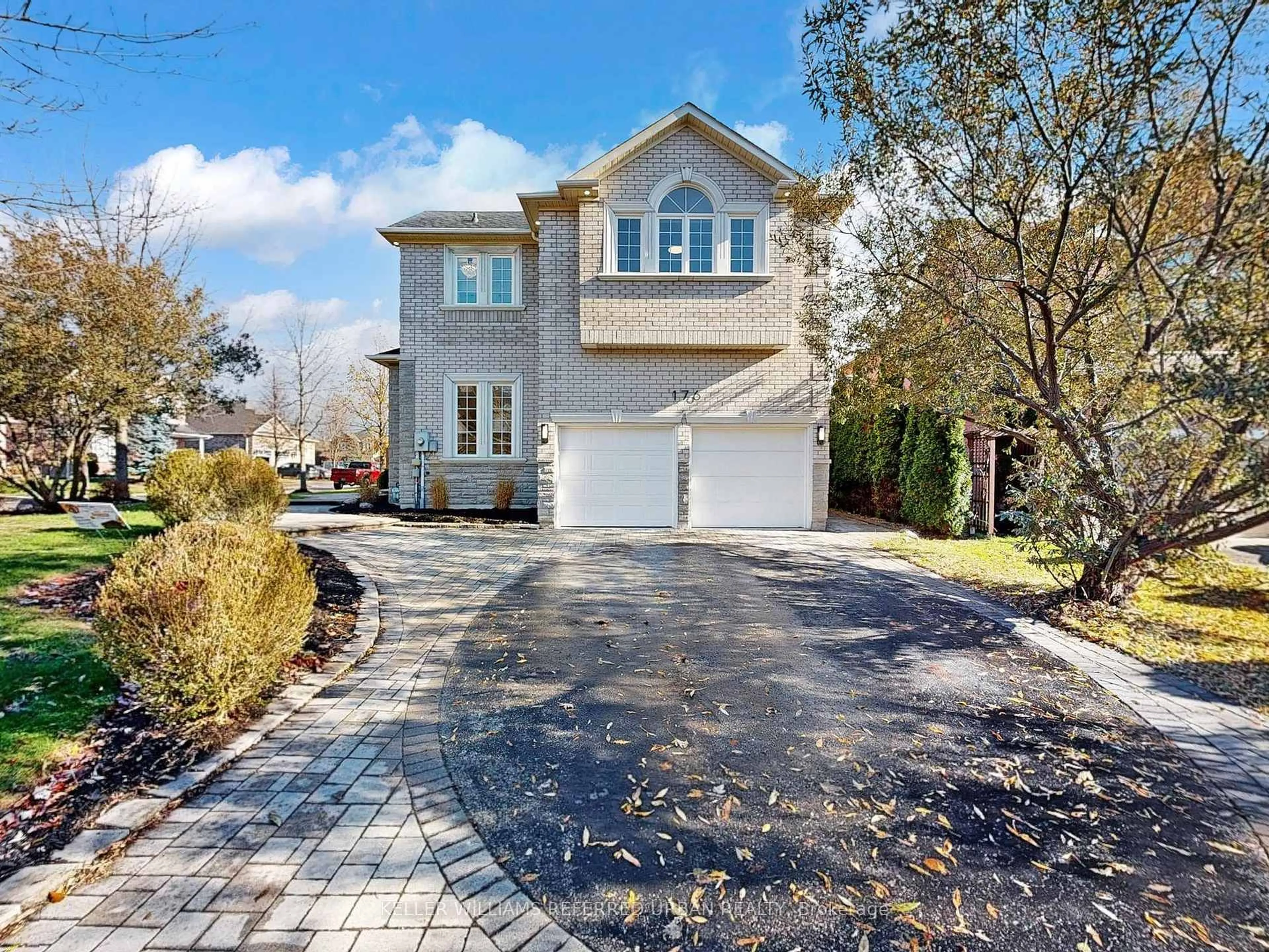 Home with brick exterior material, street for 176 Tormina Blvd, Whitby Ontario L1R 3R5