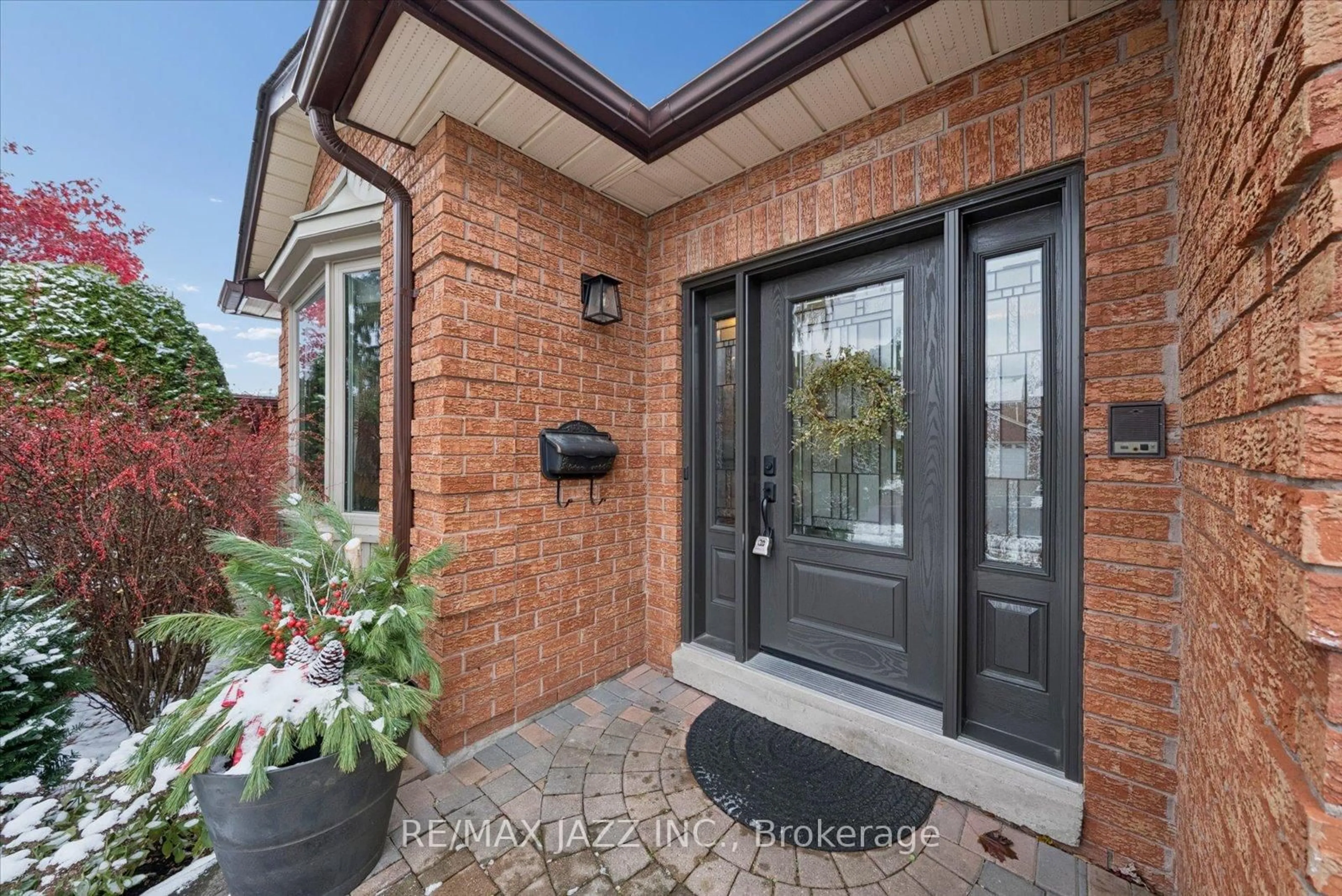 Home with brick exterior material, street for 17 Kingswood Dr, Clarington Ontario L1E 1G4