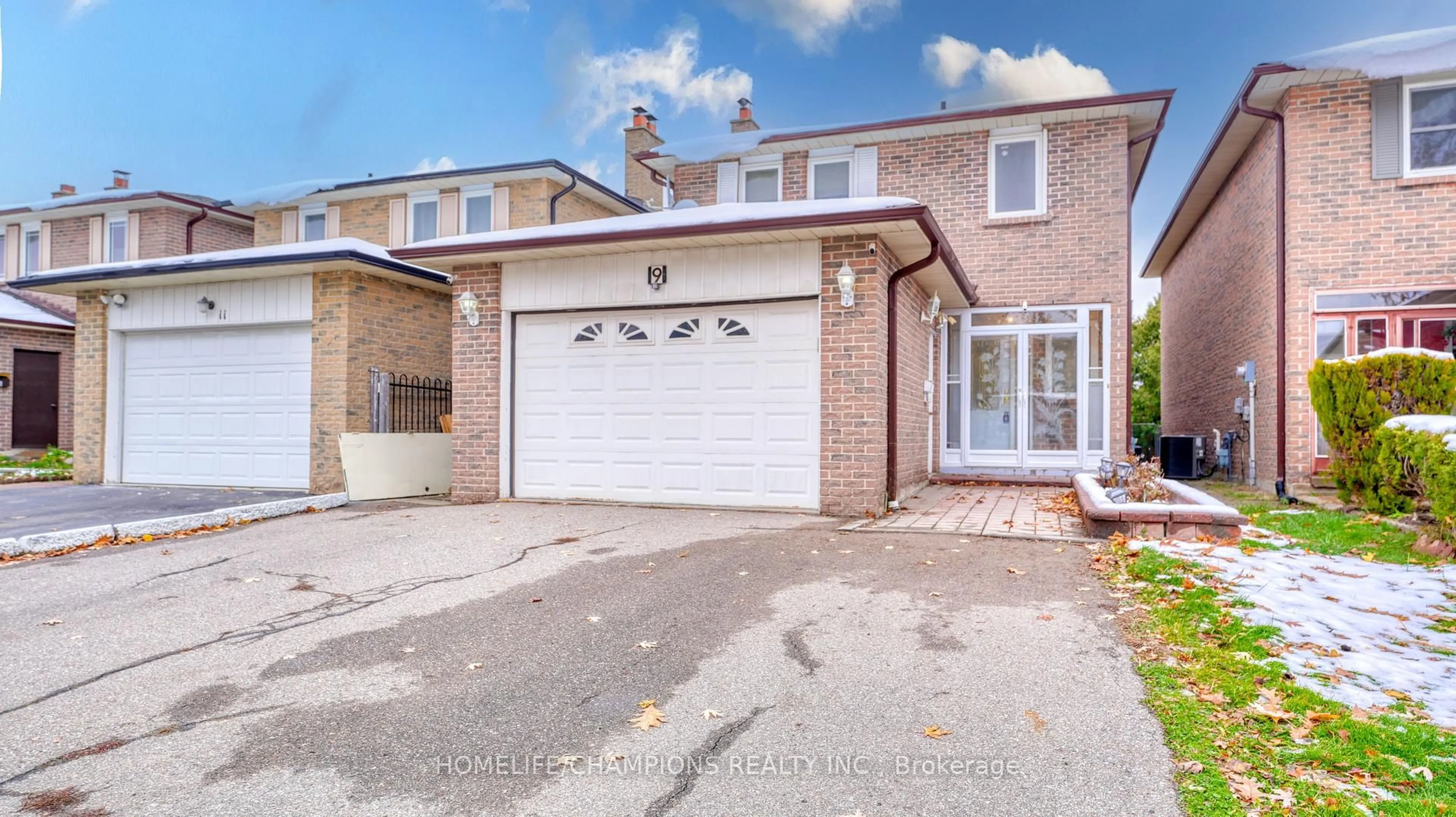 Home with brick exterior material, street for 9 Seagrave Cres, Toronto Ontario M1W 3H6