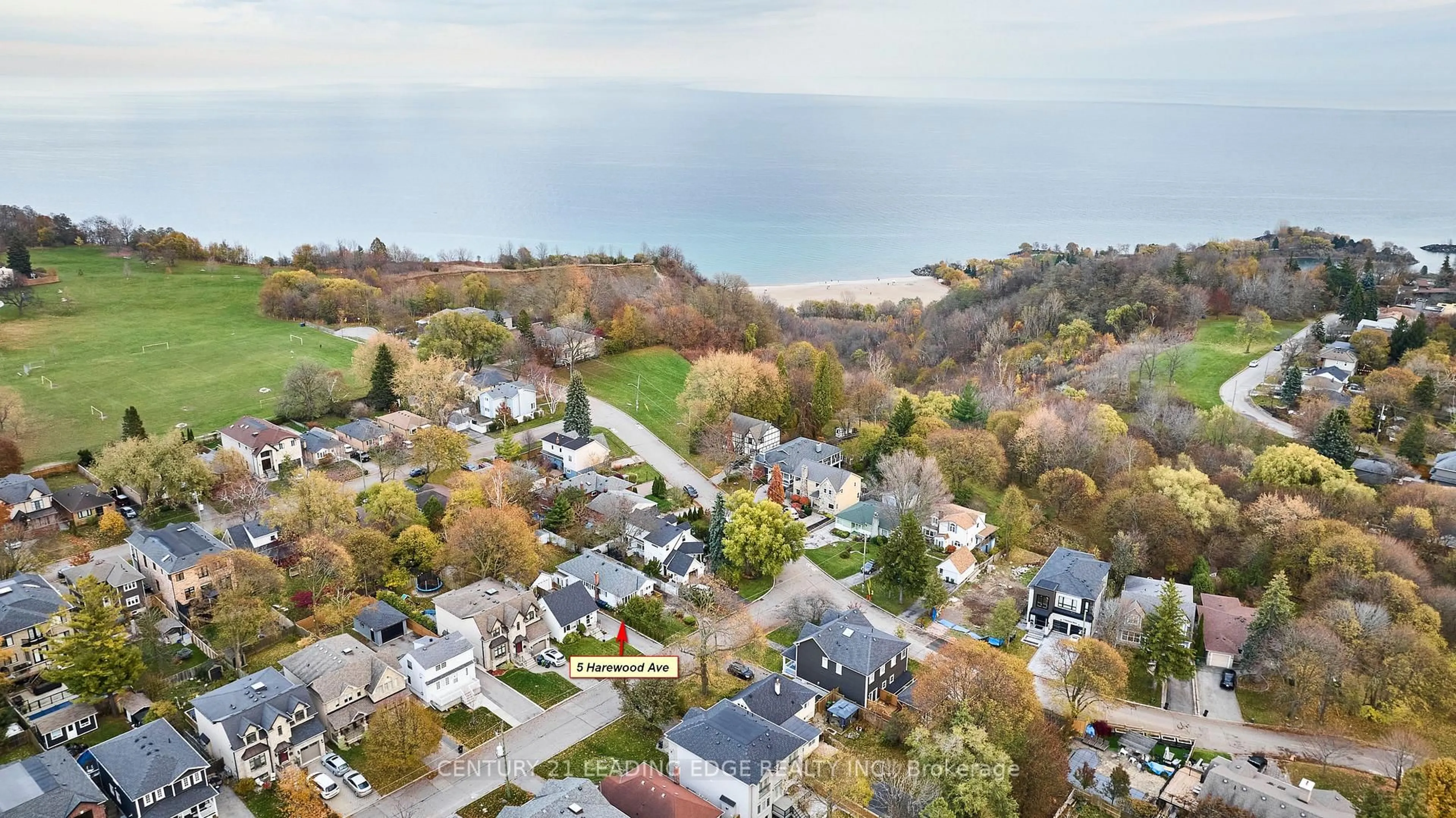 A pic from outside/outdoor area/front of a property/back of a property/a pic from drone, water/lake/river/ocean view for 5 Harewood Ave, Toronto Ontario M1M 2R1