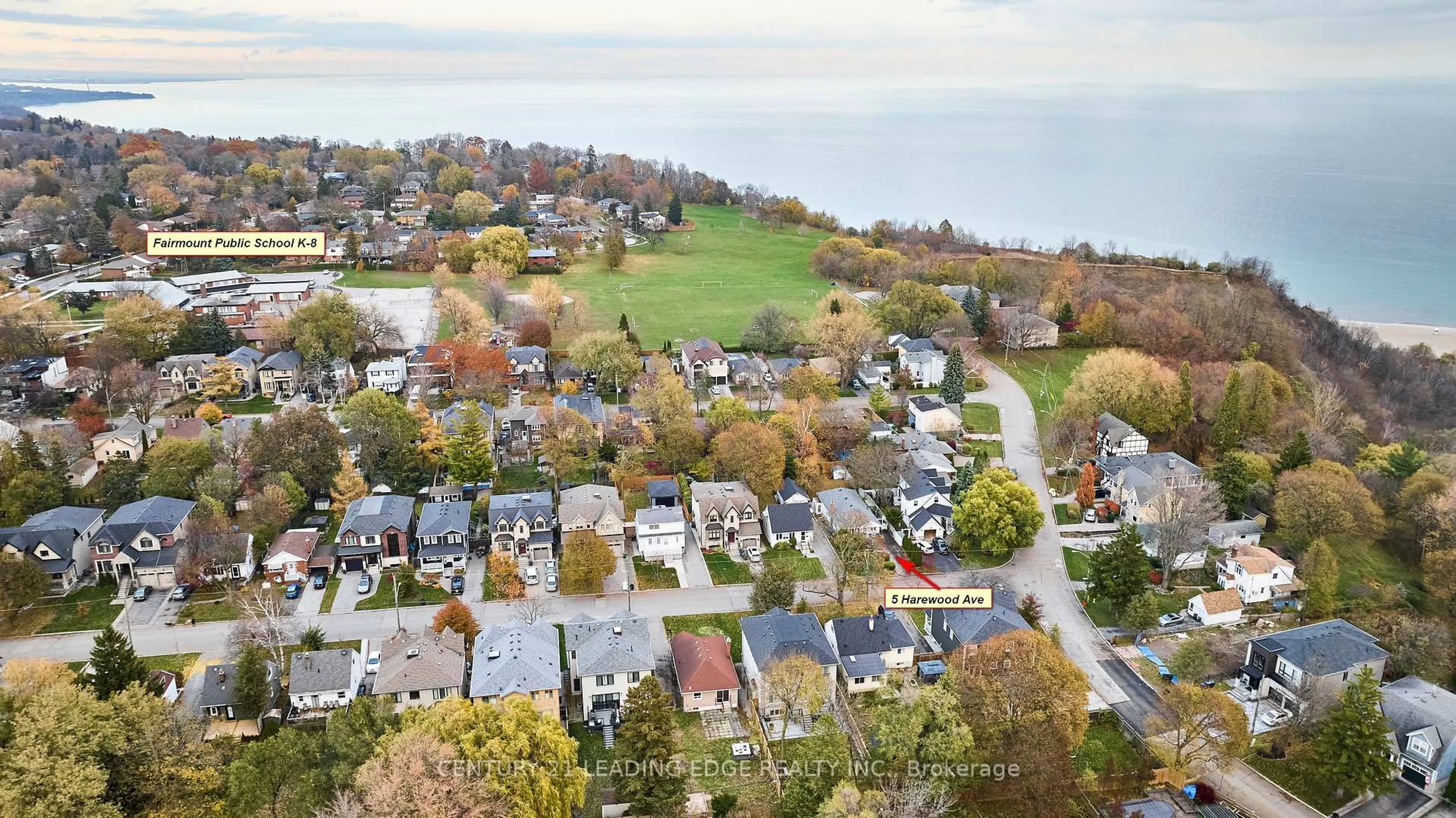 A pic from outside/outdoor area/front of a property/back of a property/a pic from drone, water/lake/river/ocean view for 5 Harewood Ave, Toronto Ontario M1M 2R1
