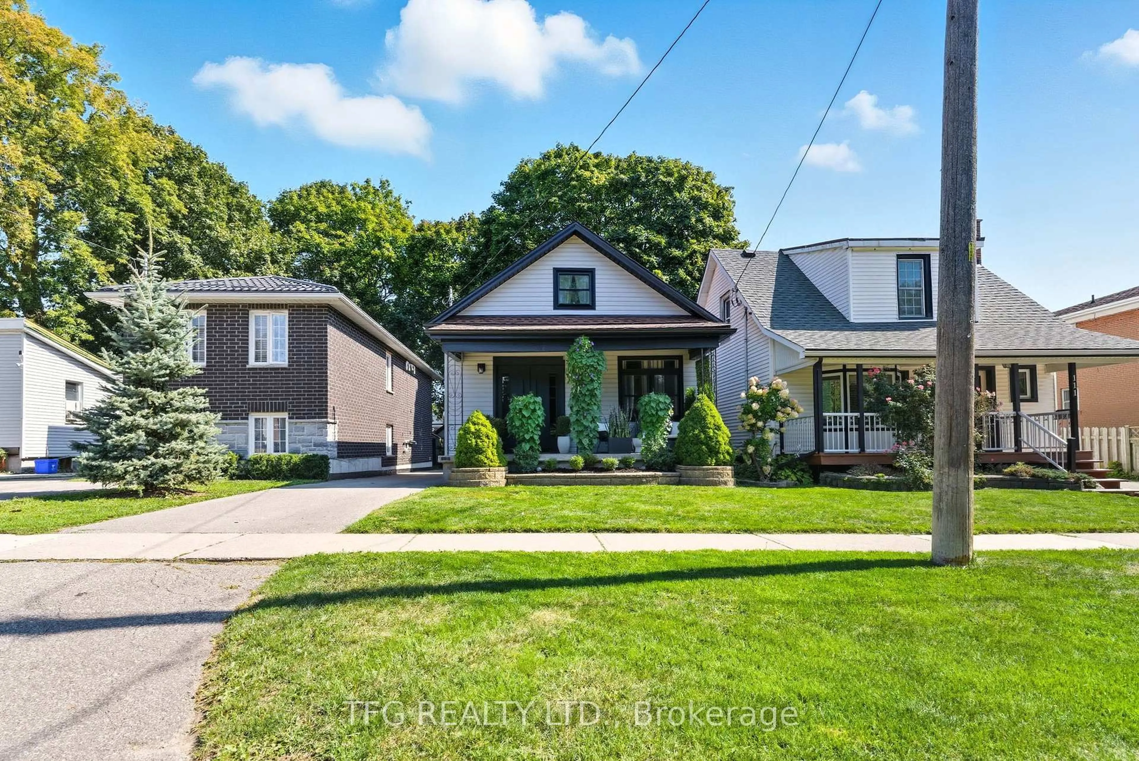 Unknown for 107 Cromwell Ave, Oshawa Ontario L1J 4T5