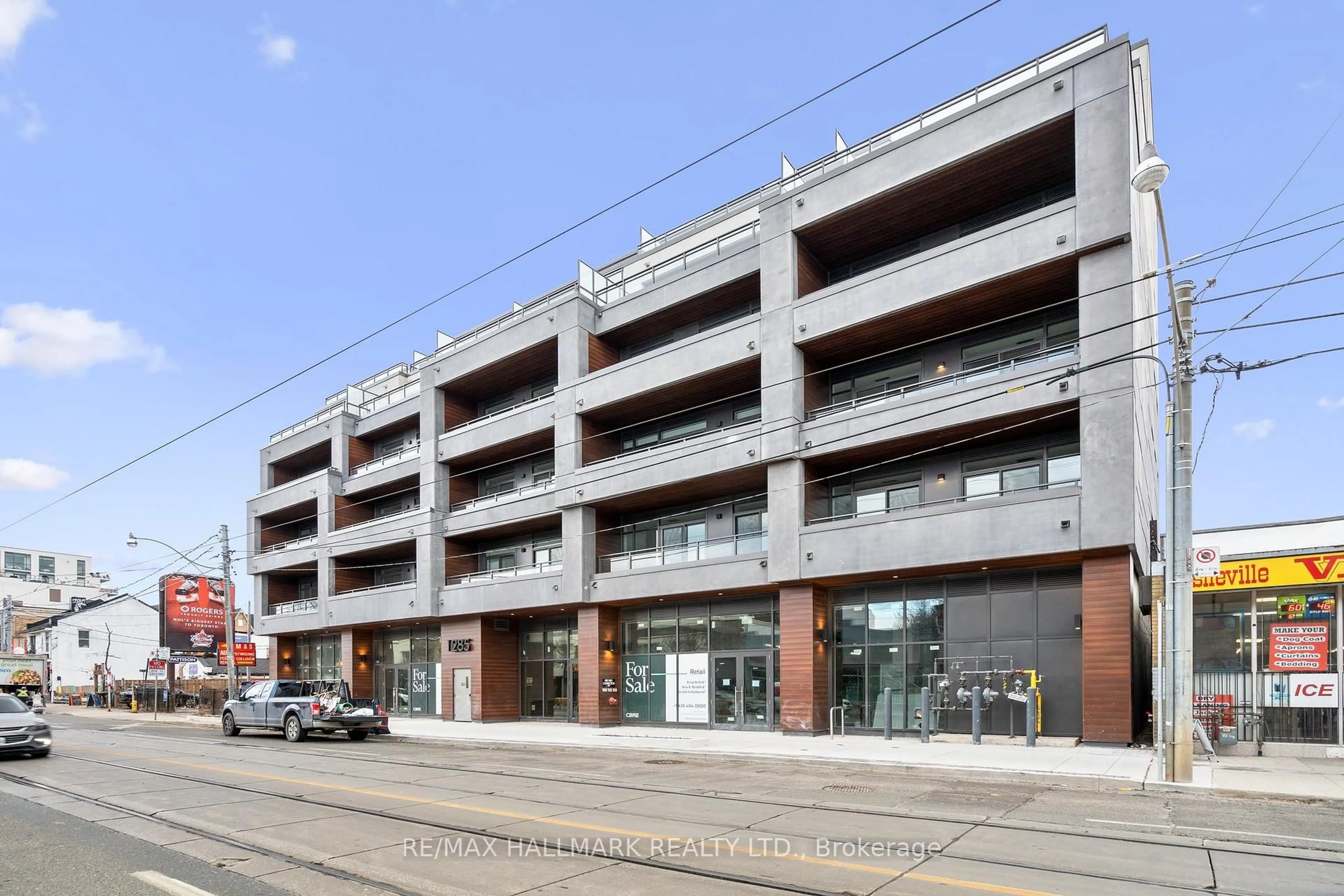 Unknown for 1285 Queen St #405, Toronto Ontario M4L 1C2
