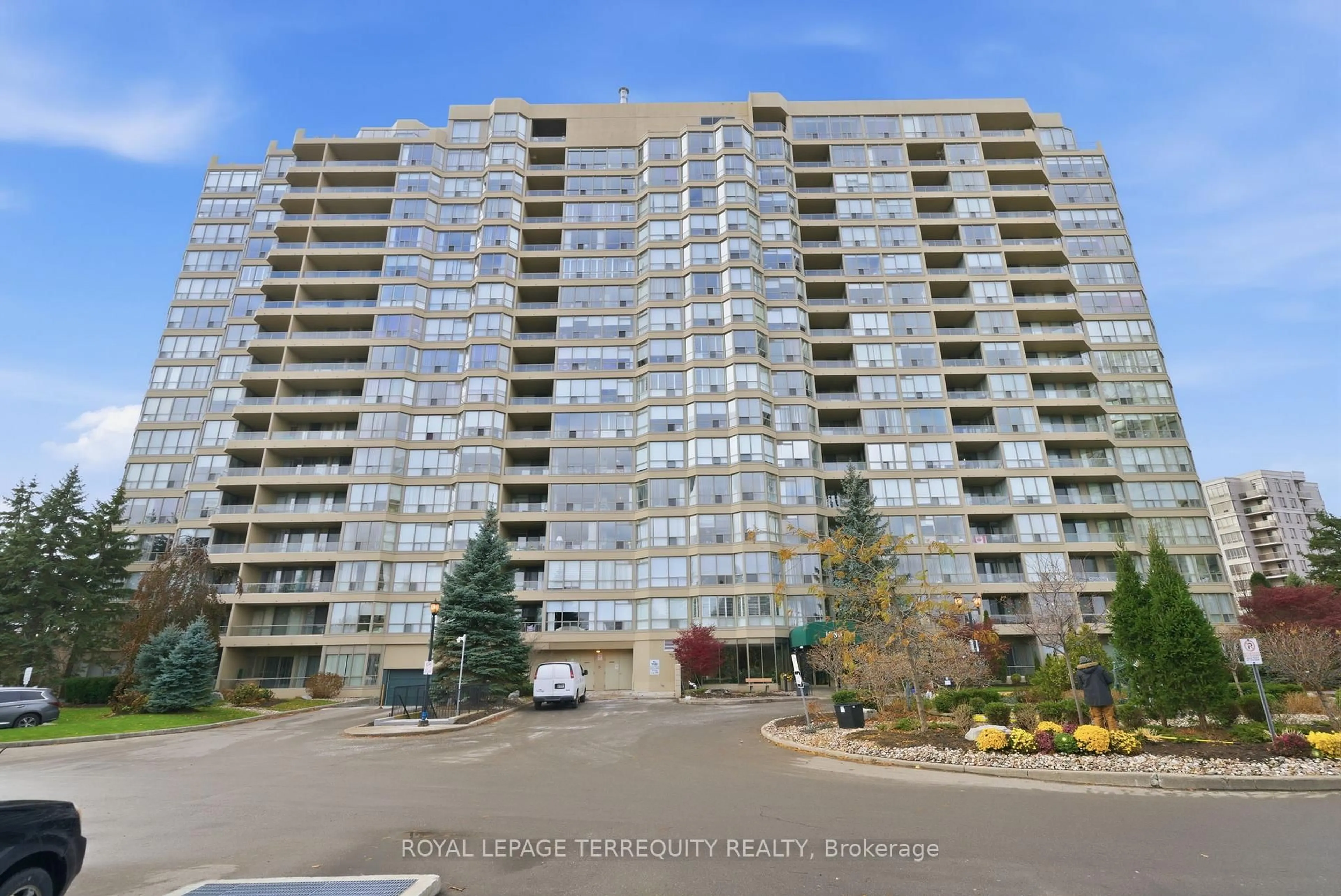 Unknown for 1880 Valley Farm Rd #1123, Pickering Ontario L1V 6B3