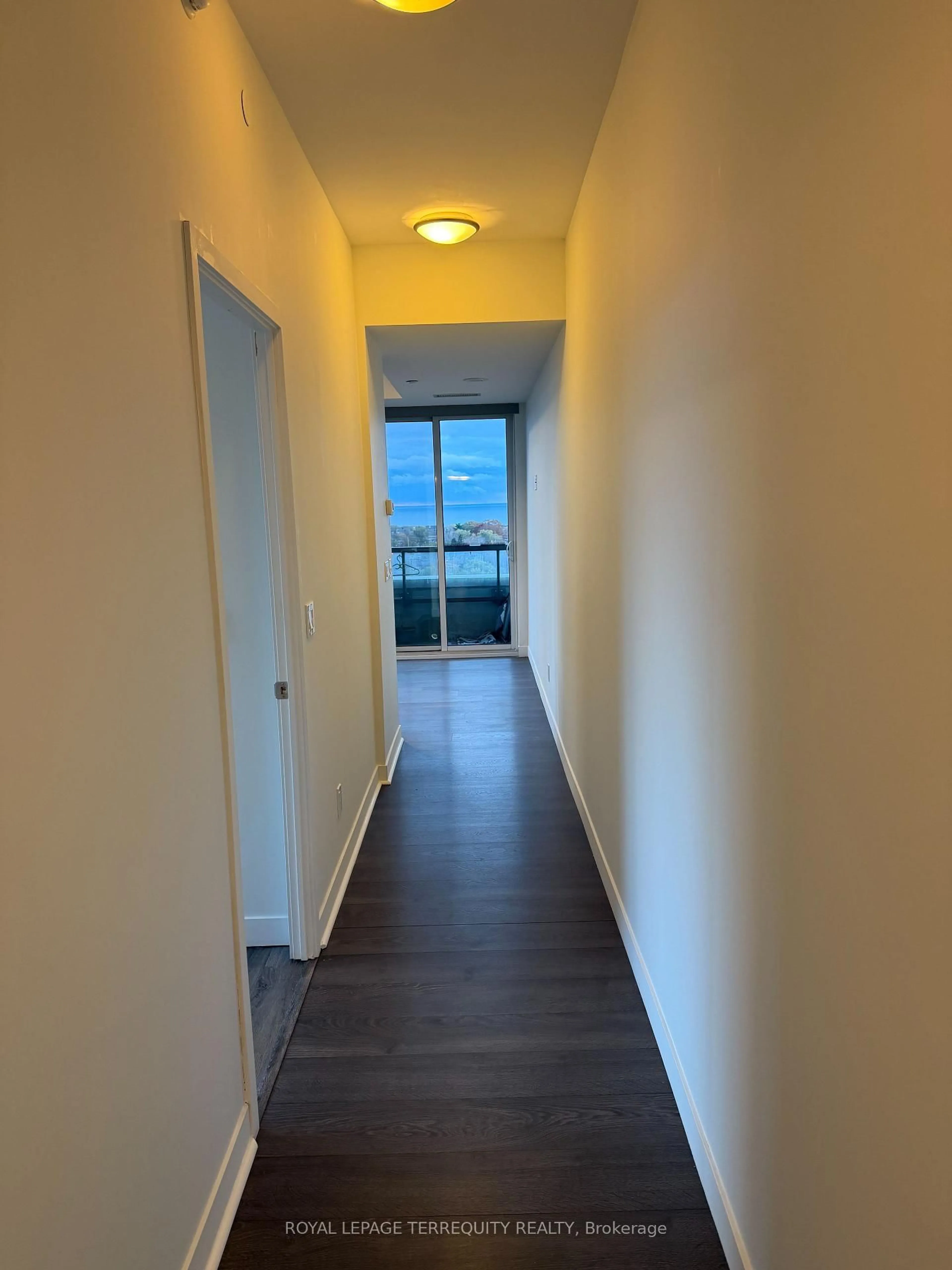 A pic of a room for 2055 Danforth Ave #910, Toronto Ontario M4C 1J8