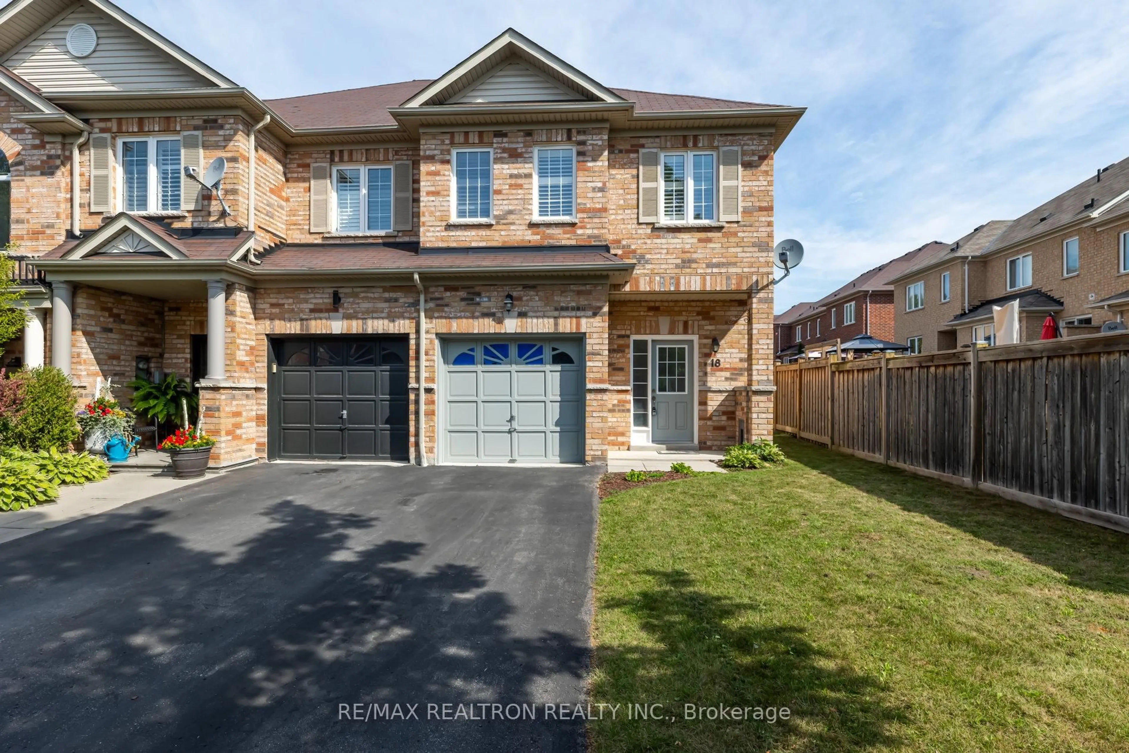 Home with brick exterior material, street for 18 Summerside Ave, Whitby Ontario L1R 0G3