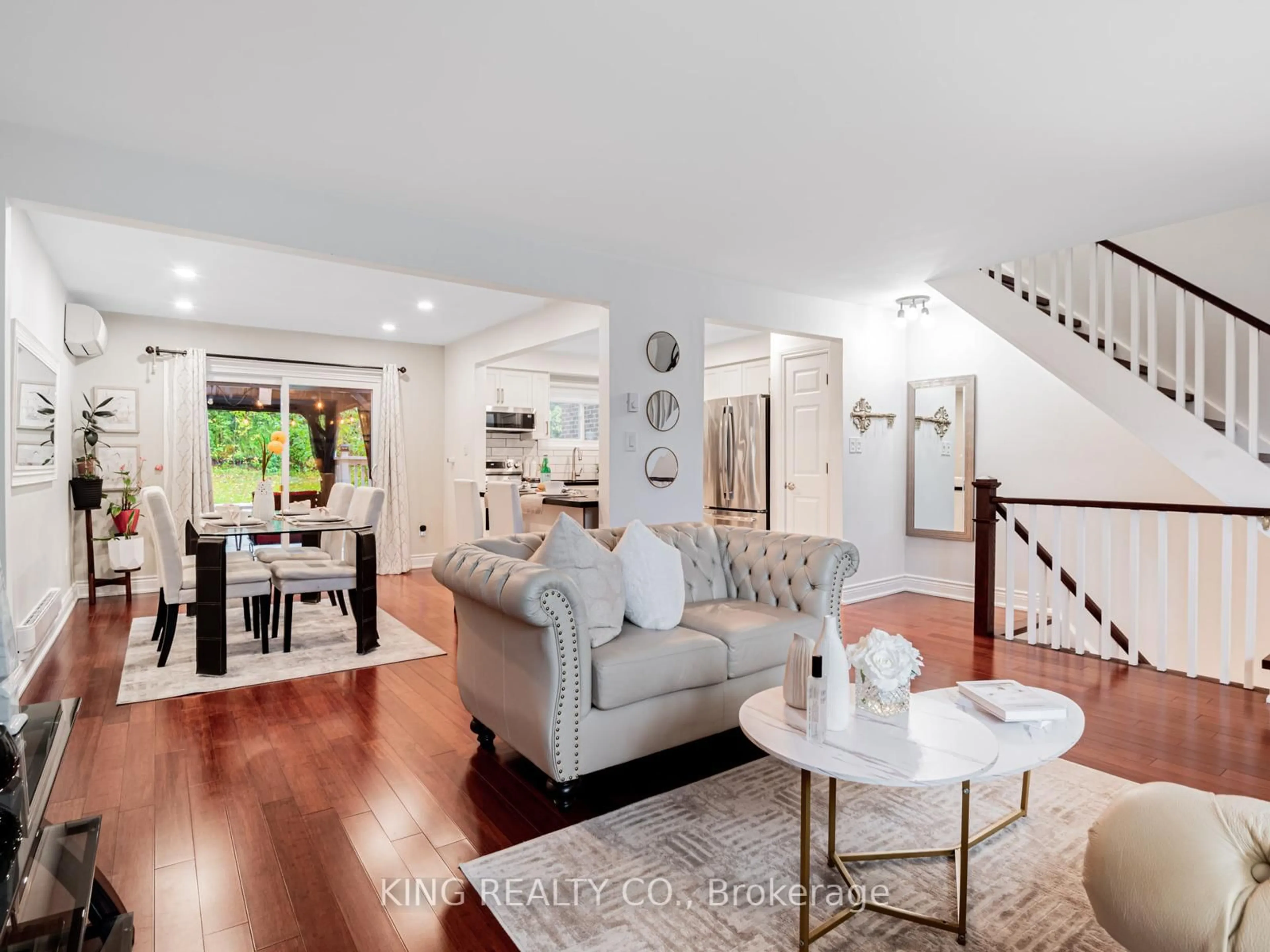 Living room with furniture, unknown for 909 King St #2, Oshawa Ontario L1J 2L4