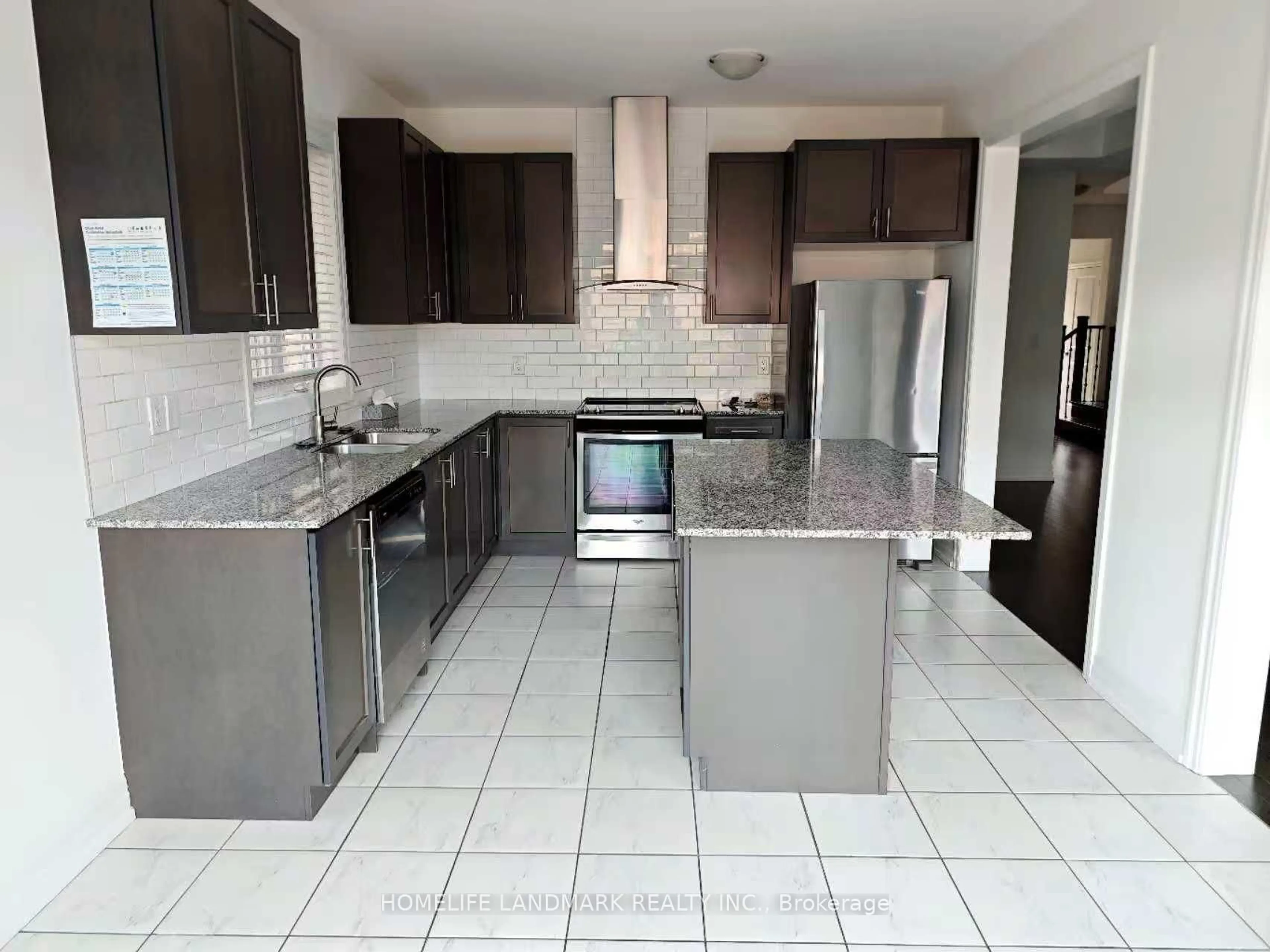 Unknown for 14 Lockton St, Whitby Ontario L1P 0C2