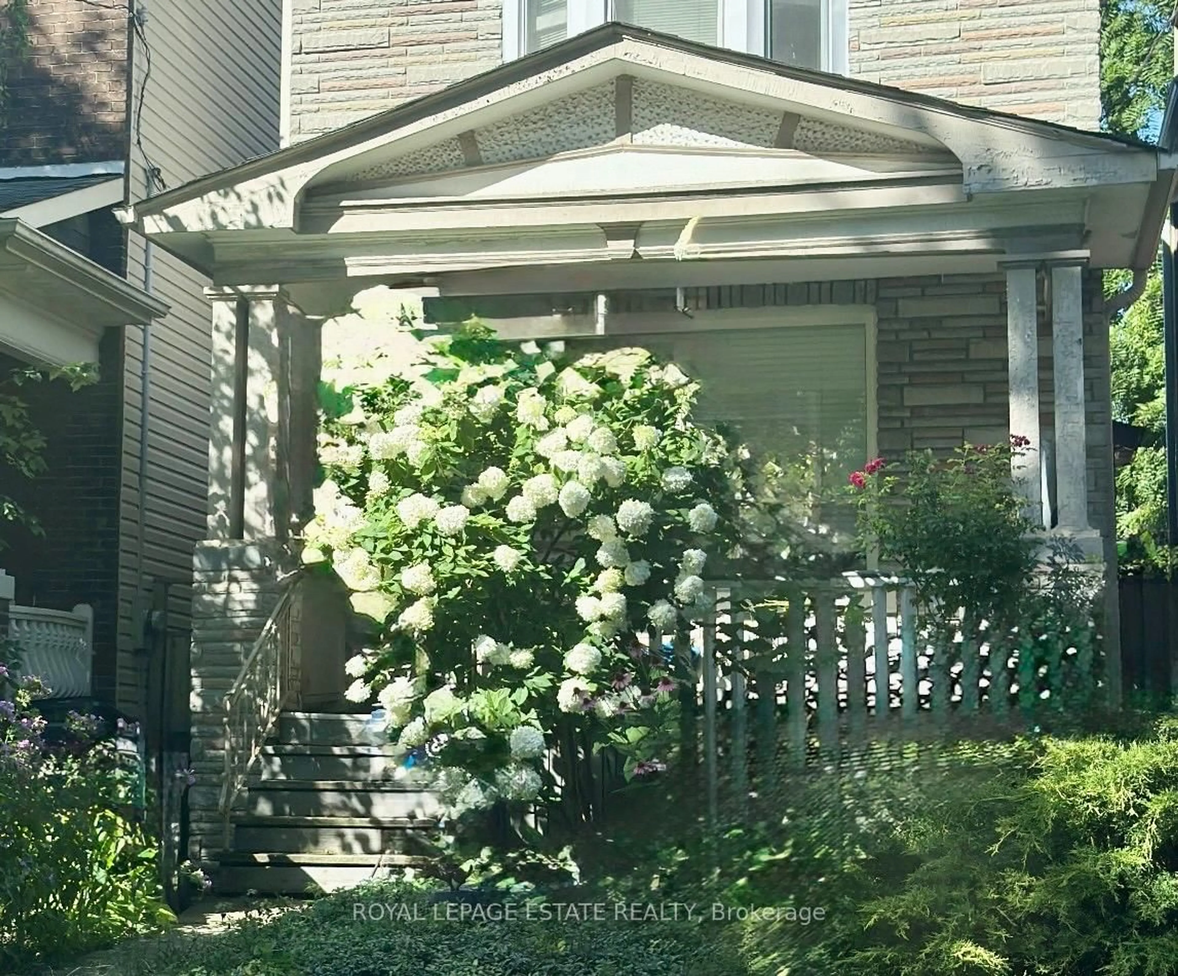 Indoor entryway for 22 Galt Ave, Toronto Ontario M4M 2Z1