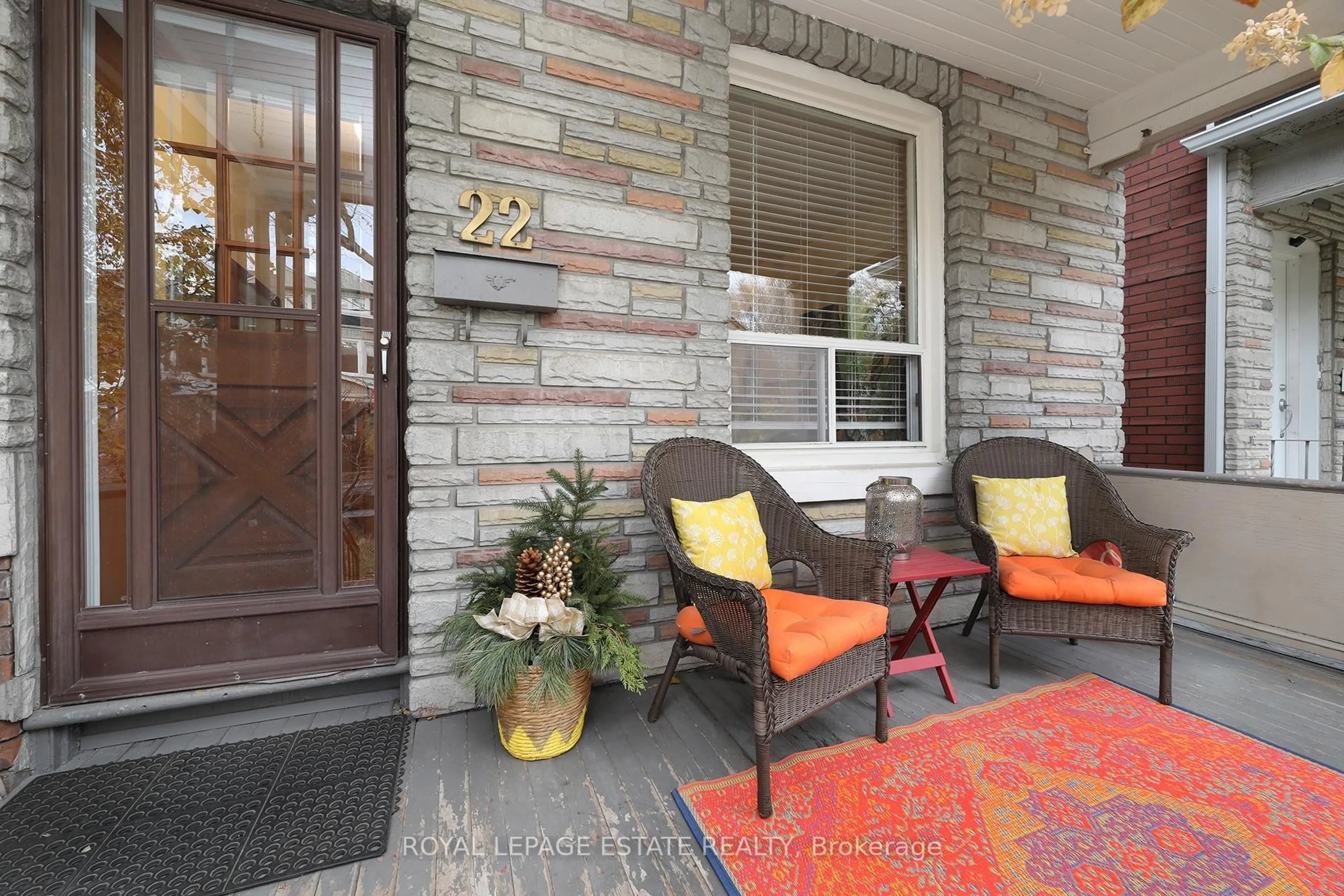 Indoor entryway for 22 Galt Ave, Toronto Ontario M4M 2Z1