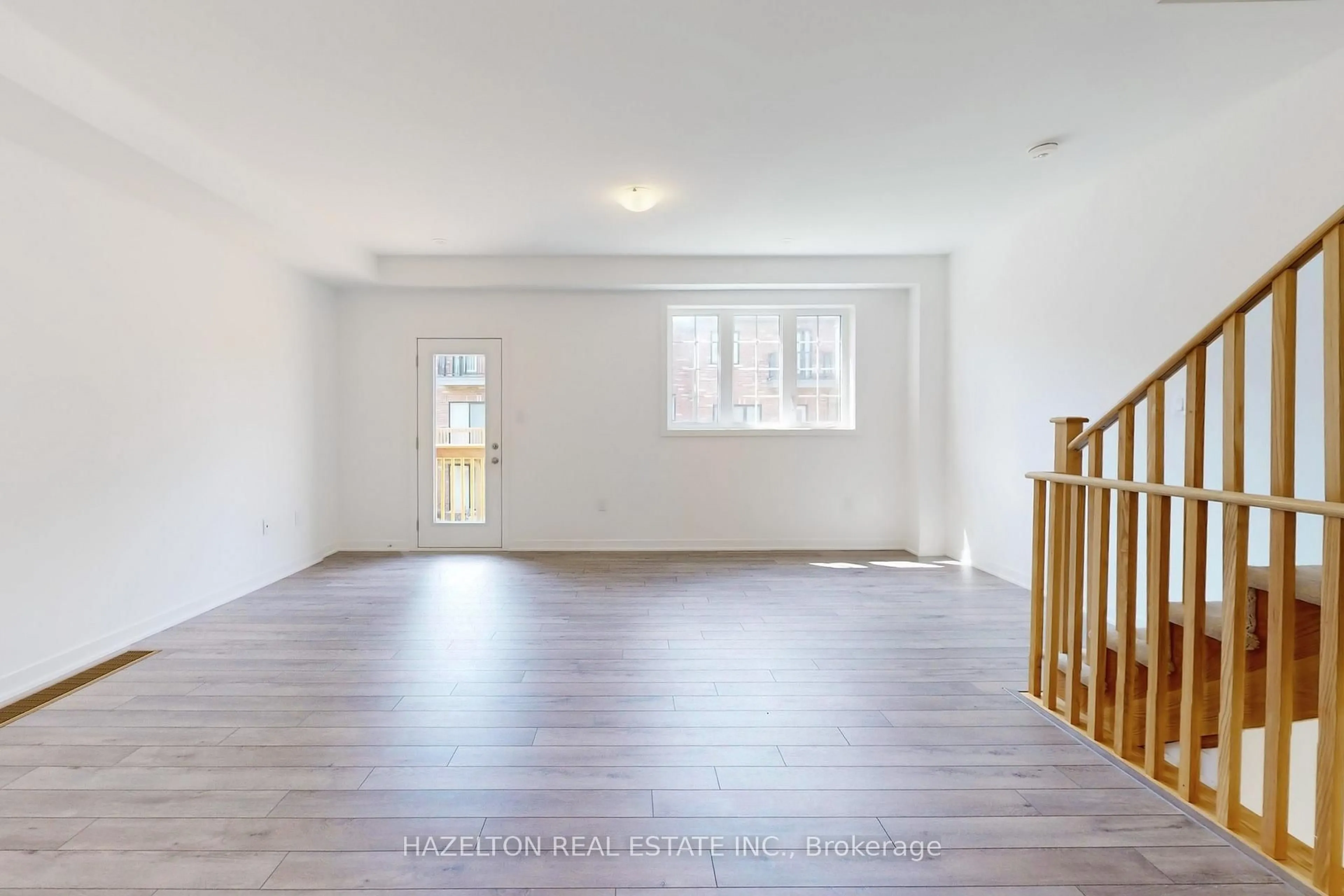 A pic of a room for 26 Calloway Way, Whitby Ontario L2N 0N9