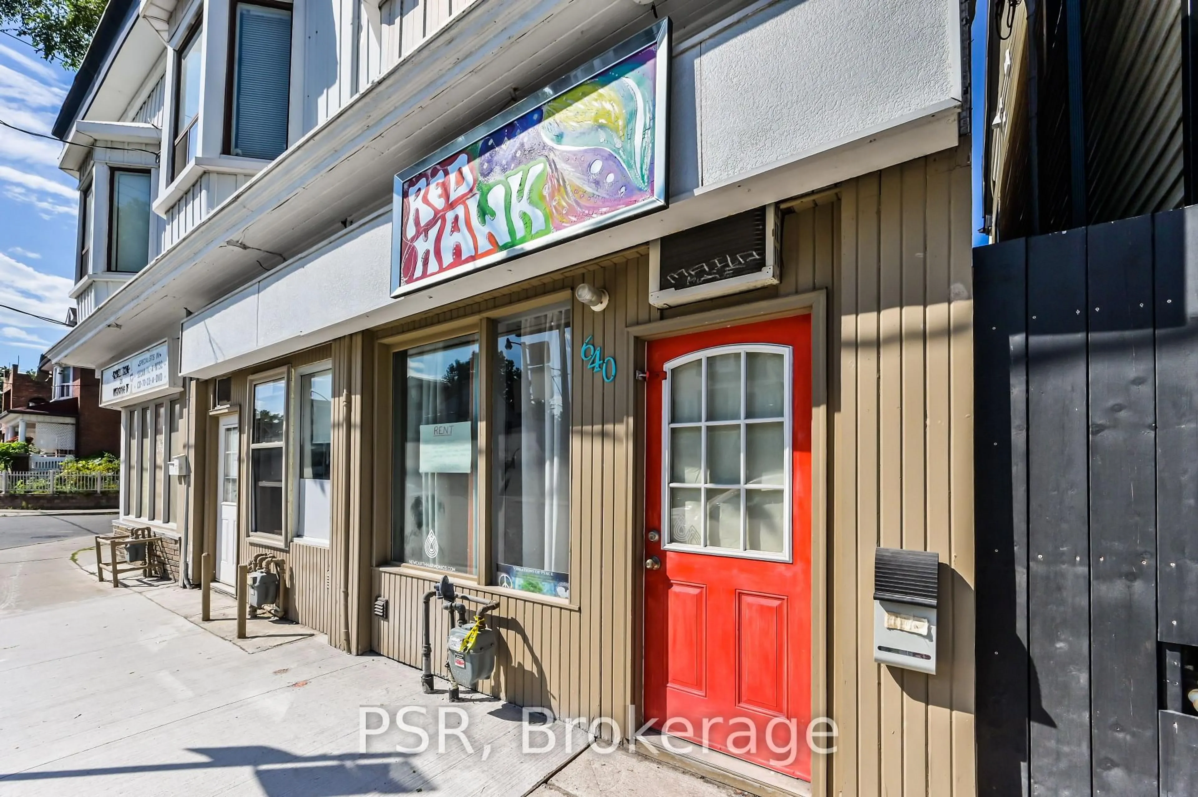 Patio, street for 640 Pape Ave, Toronto Ontario M4K 3S3