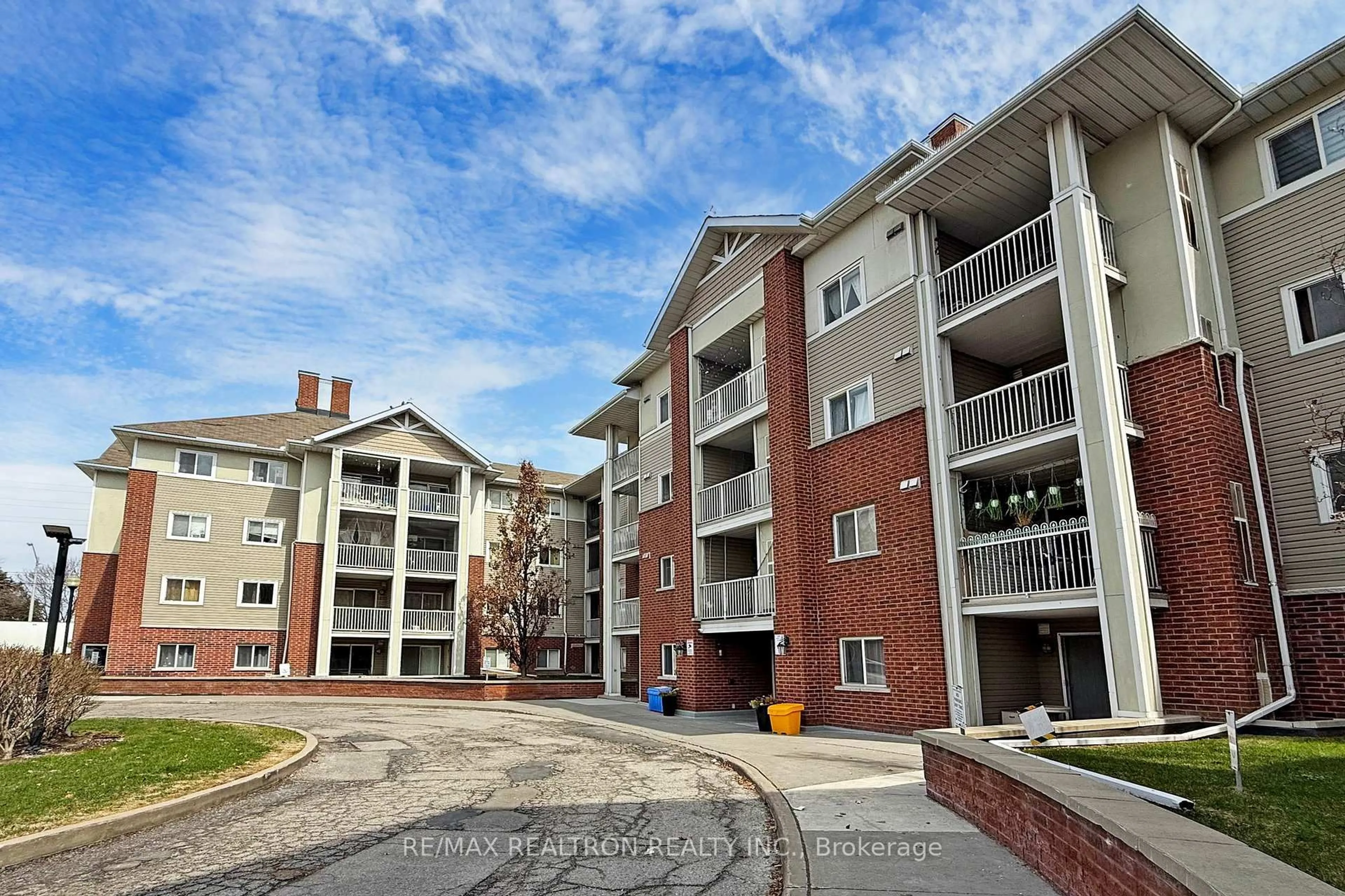 Unknown for 5225 Finch Ave #423, Toronto Ontario M1S 5W8