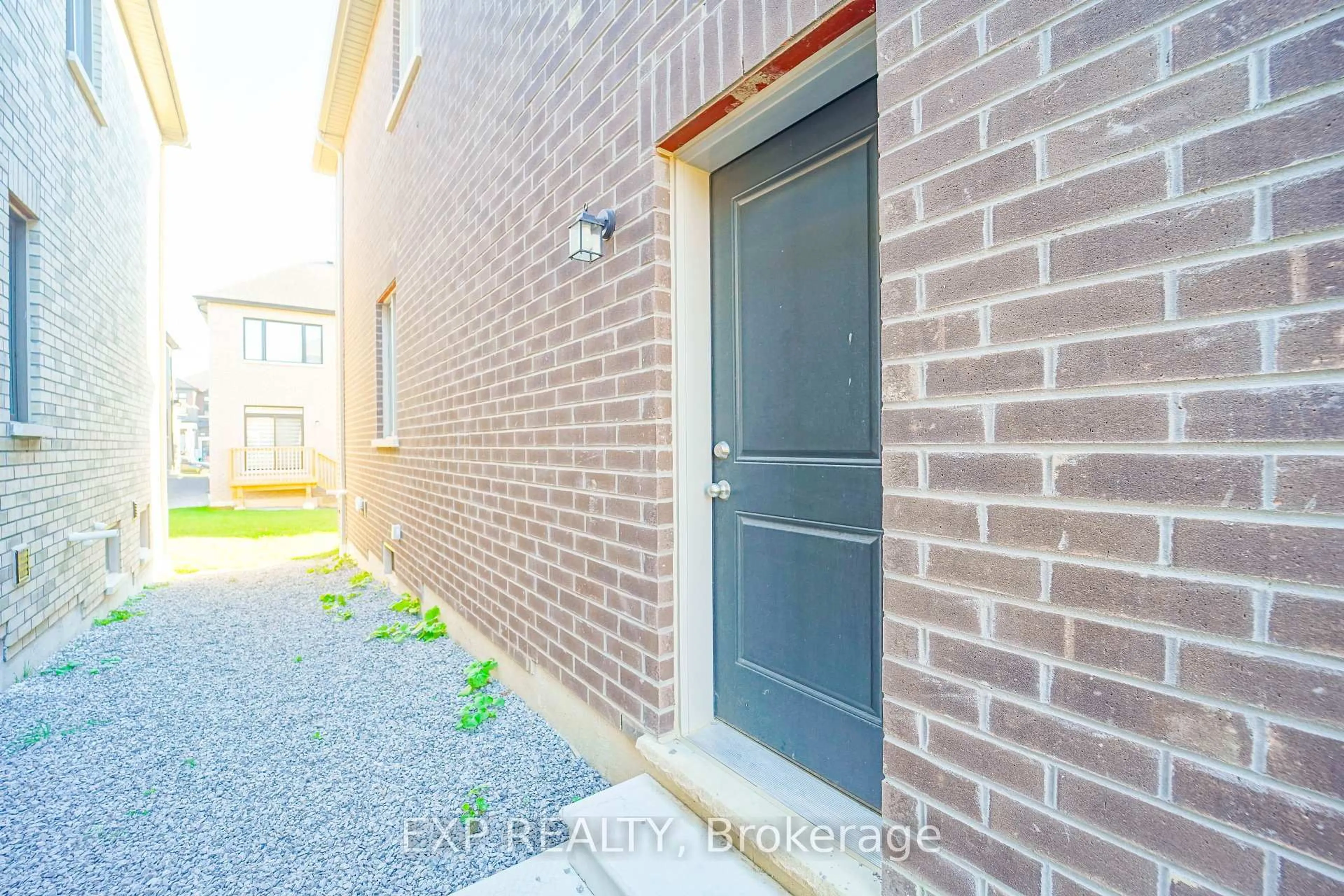 Unknown for 1033 Pisces Tr, Pickering Ontario L0H 1J0