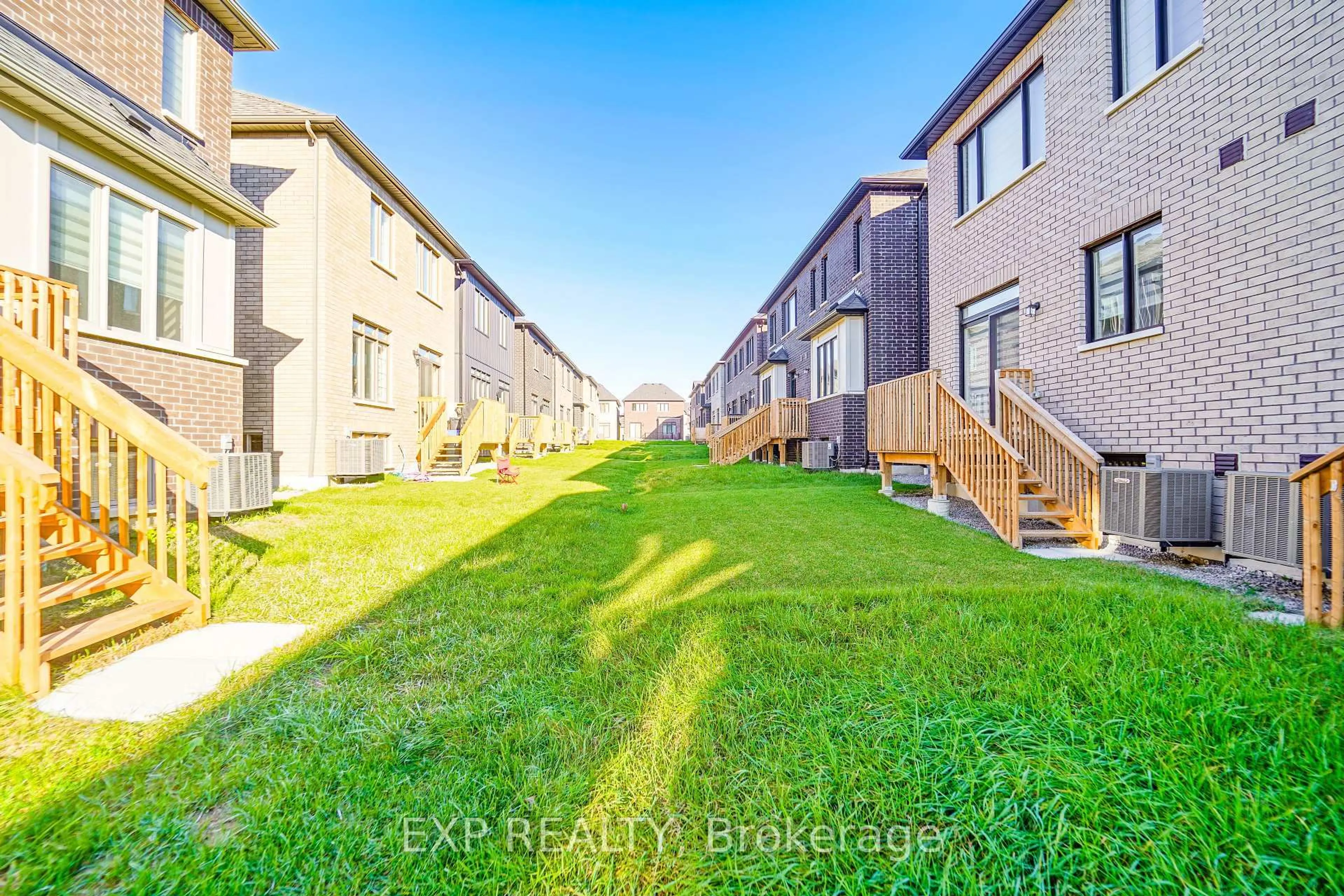 Unknown for 1033 Pisces Tr, Pickering Ontario L0H 1J0