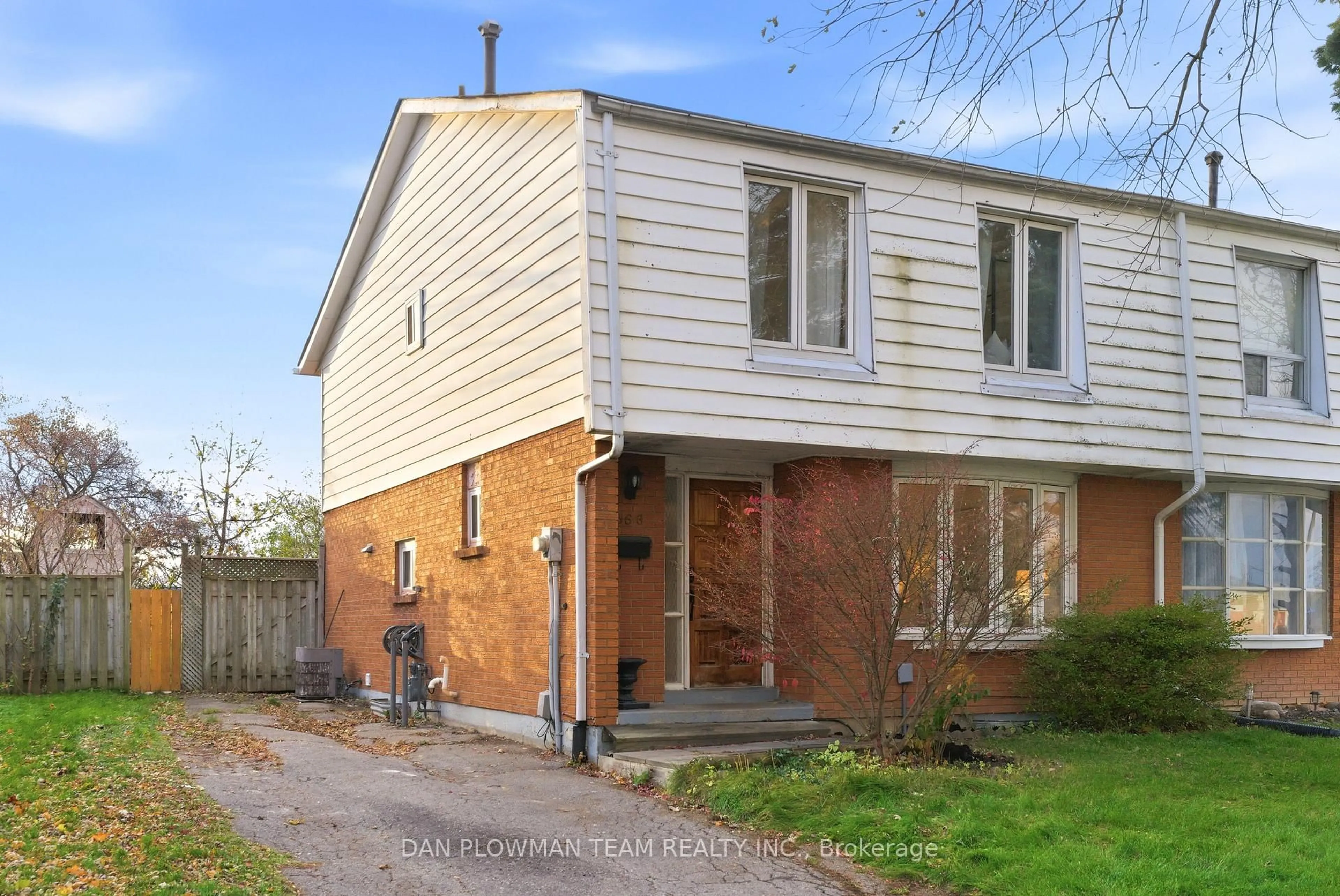 Home with brick exterior material, street for 366 Rosedale Dr, Whitby Ontario L1N 1Z4