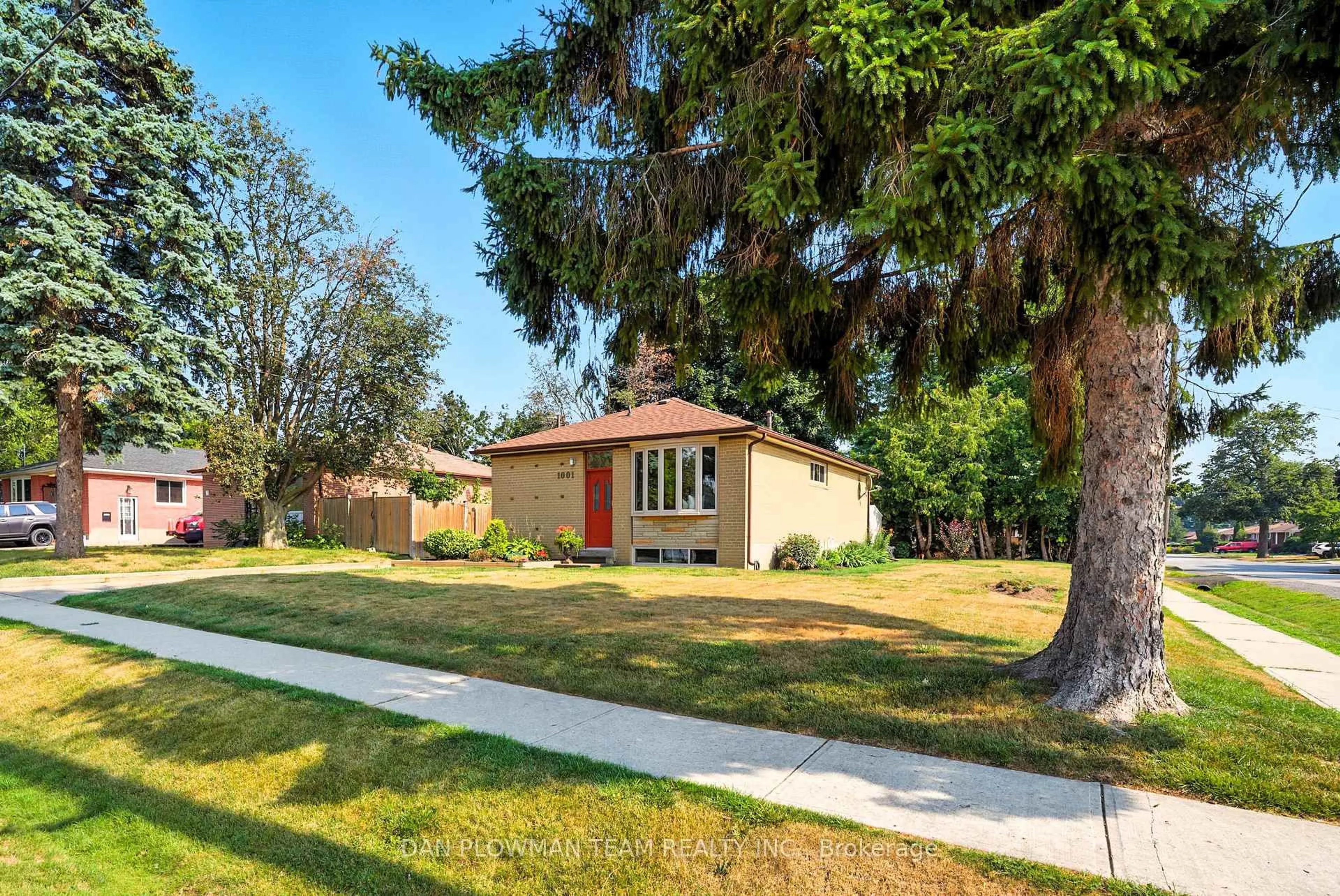 Unknown for 1001 Wardman Cres, Whitby Ontario L1N 3H1