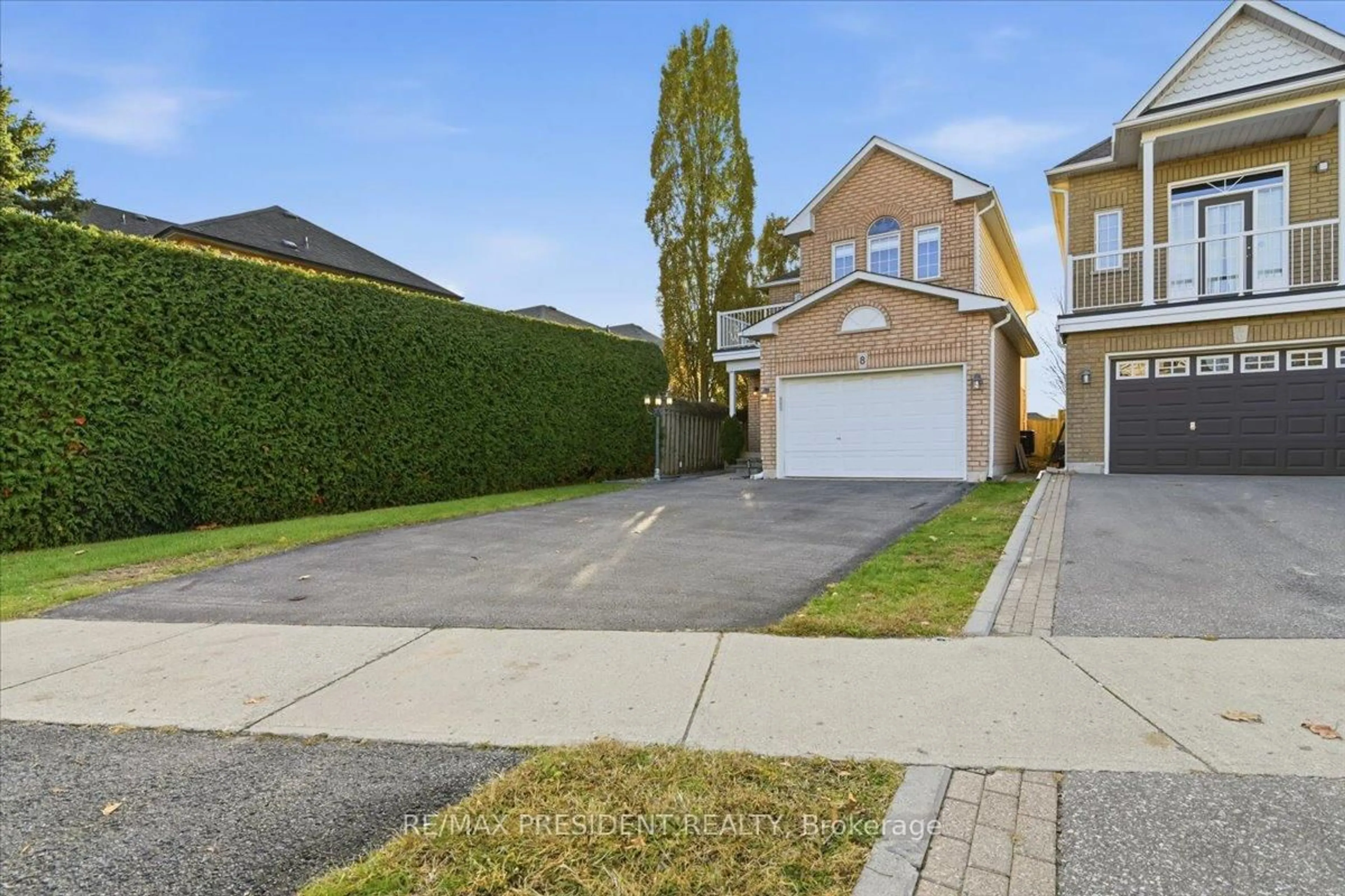 A pic from outside/outdoor area/front of a property/back of a property/a pic from drone, street for 8 Cotton St, Clarington Ontario L1C 5H3