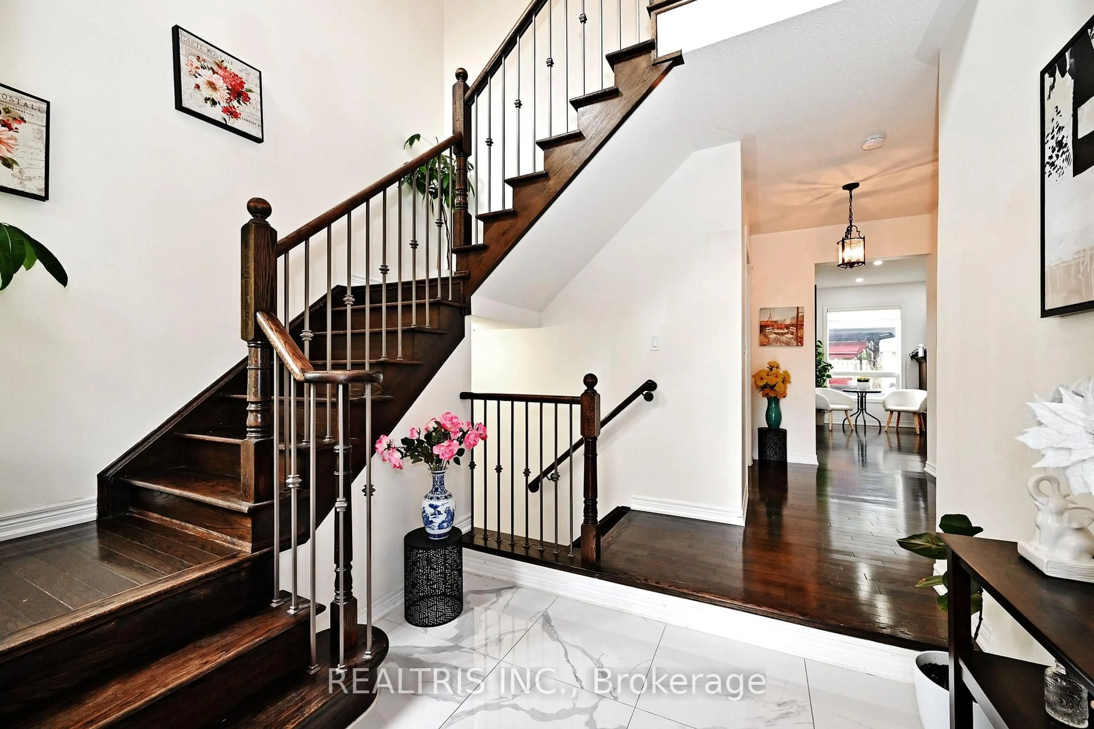 Unknown for 10B Hunt St, Clarington Ontario L1C 0A4