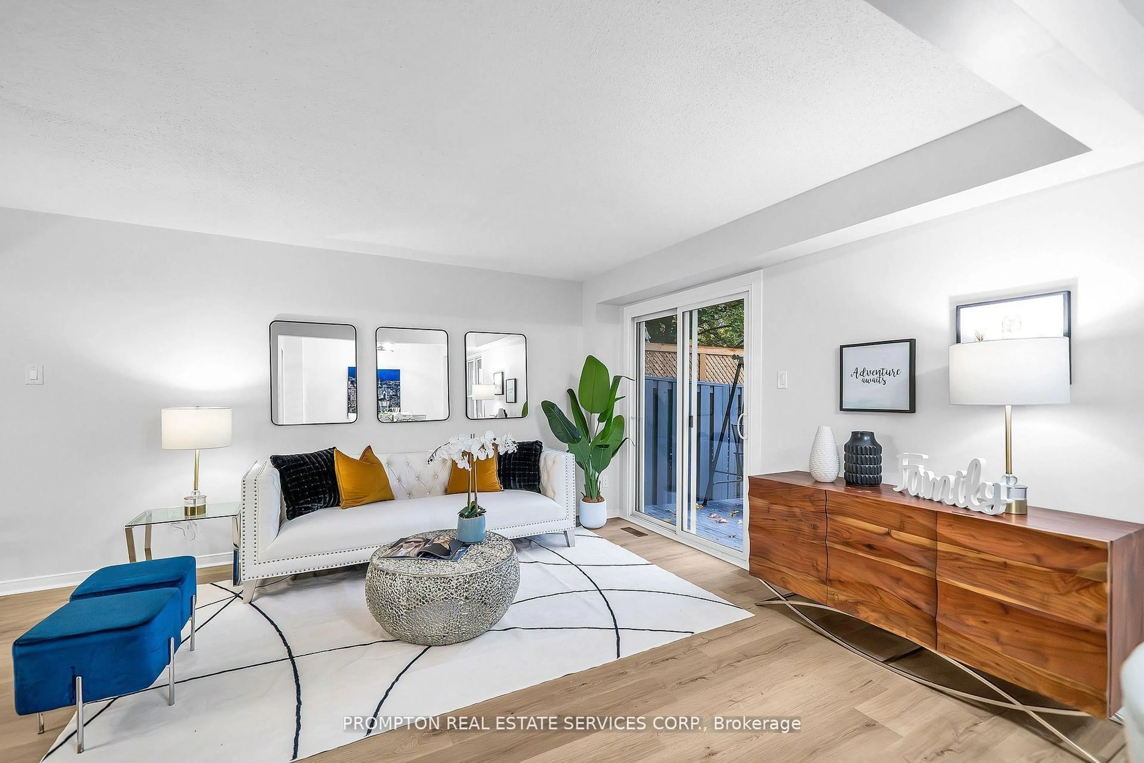 Living room with furniture, unknown for 39 Frost Dr, Whitby Ontario L1P 1C8