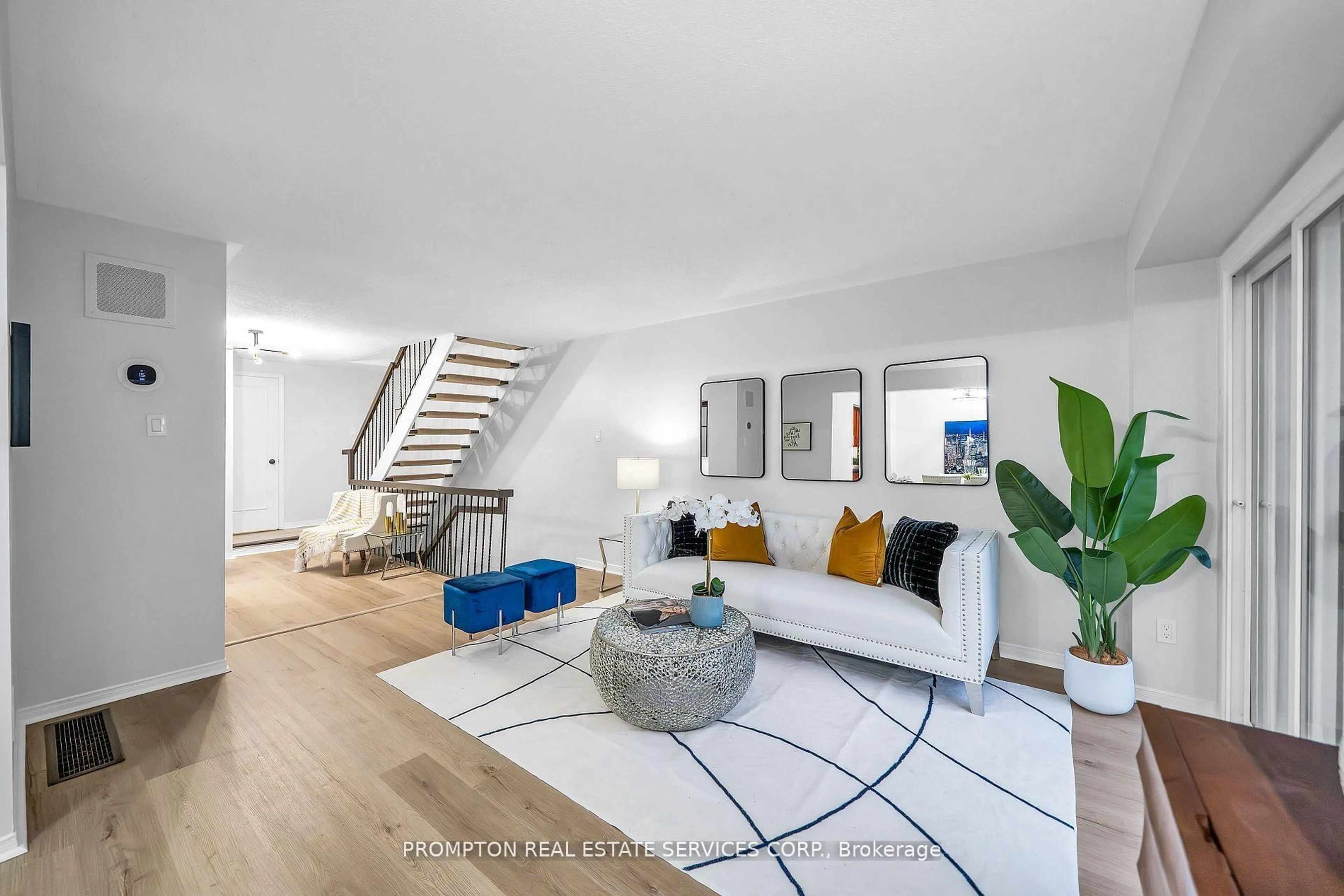 Living room with furniture, unknown for 39 Frost Dr, Whitby Ontario L1P 1C8