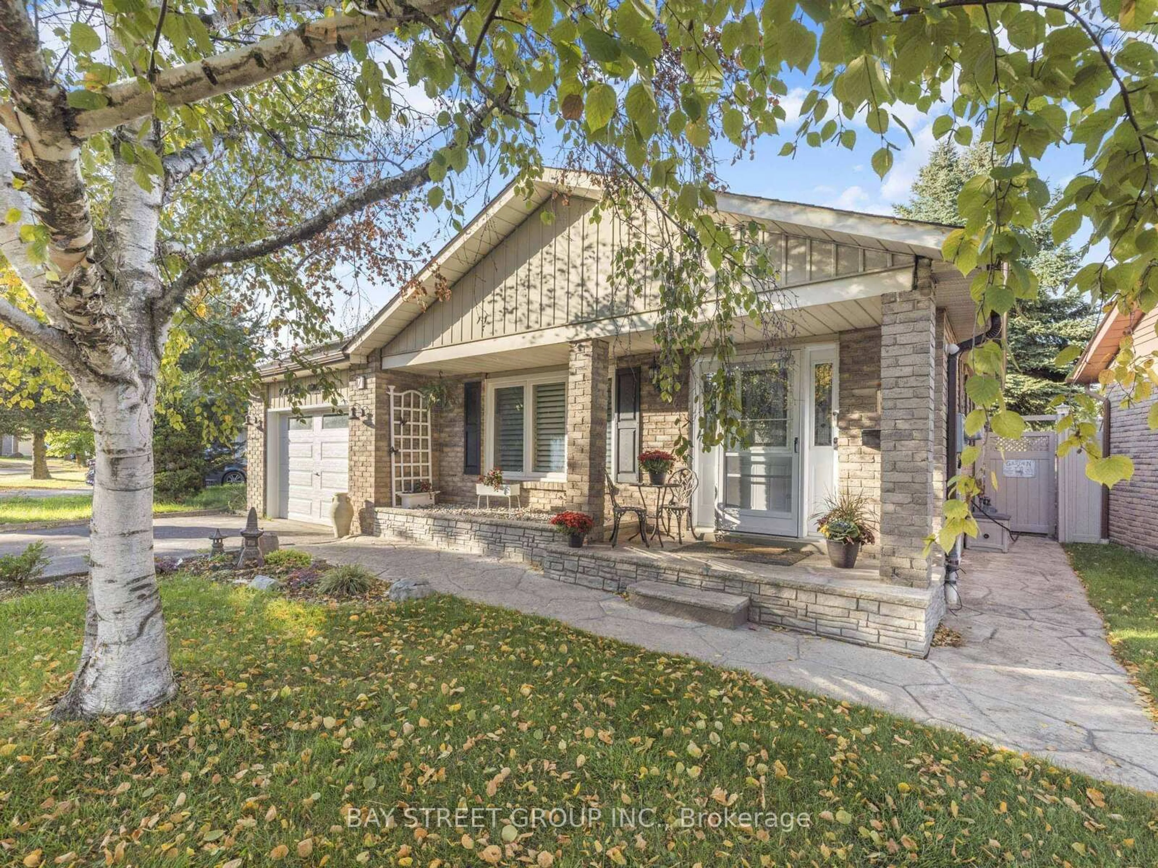 Home with brick exterior material, street for 7 Whistling Hills Dr, Toronto Ontario M1V 2B6