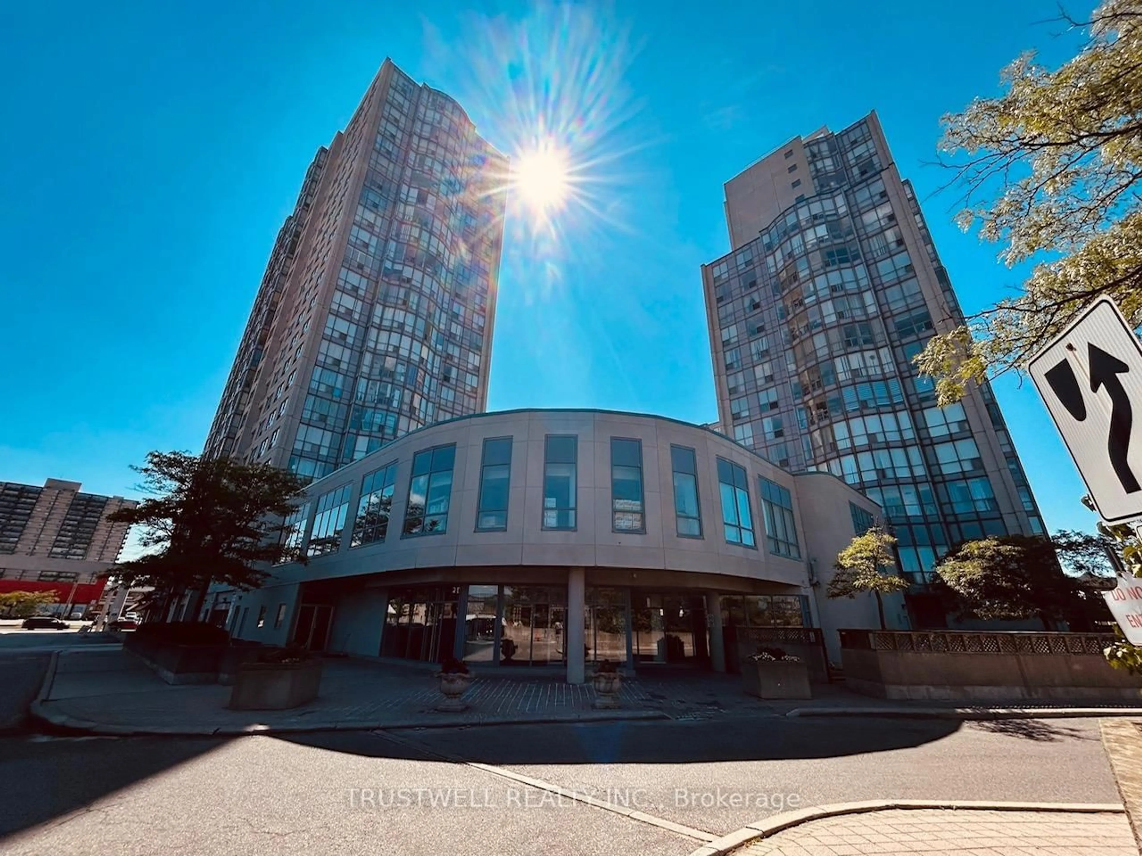 Unknown for 1470 Midland Ave #909, Toronto Ontario M1P 4Z4