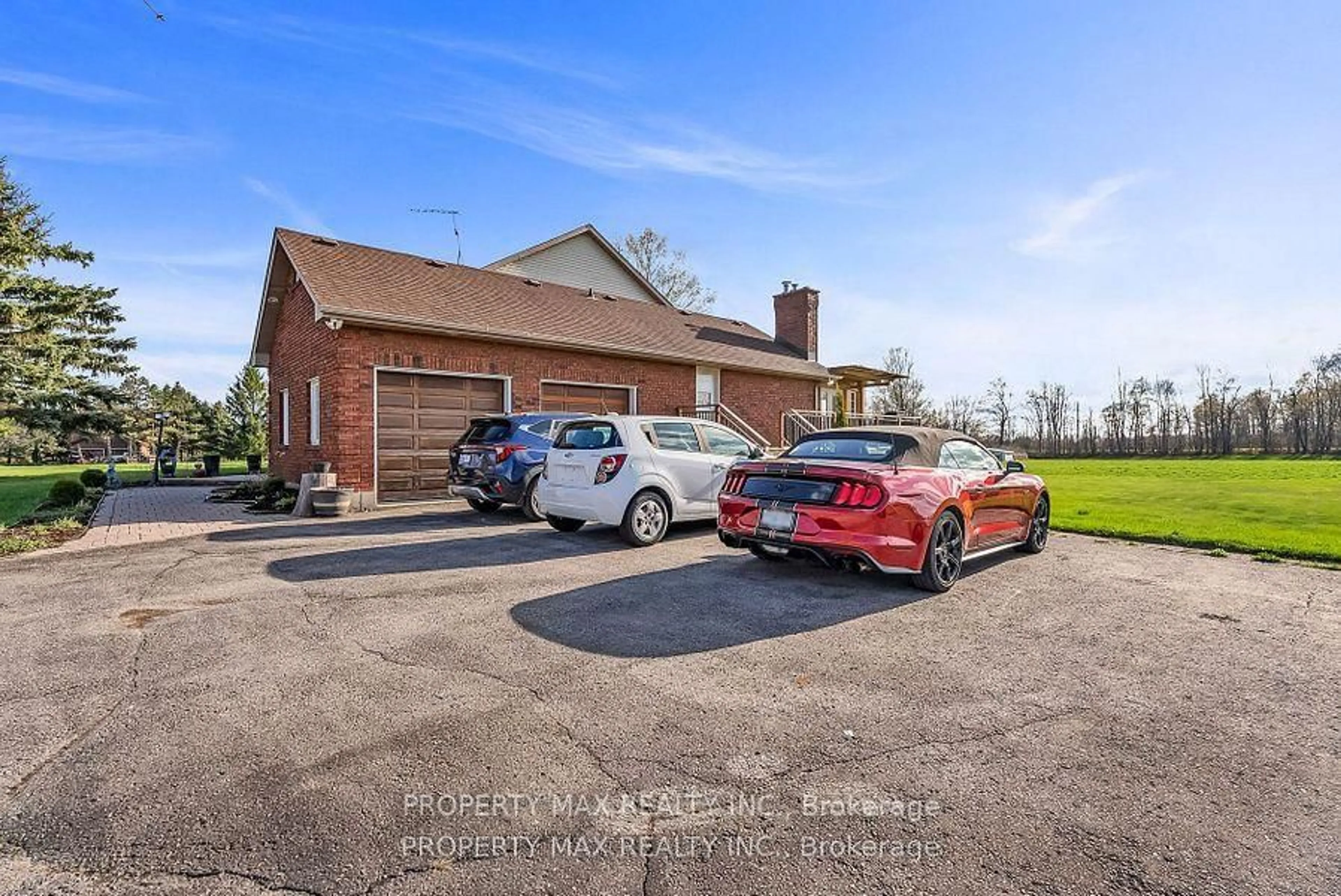 A pic from outside/outdoor area/front of a property/back of a property/a pic from drone, street for 6600-88 Best Rd, Clarington Ontario L0B 1M0