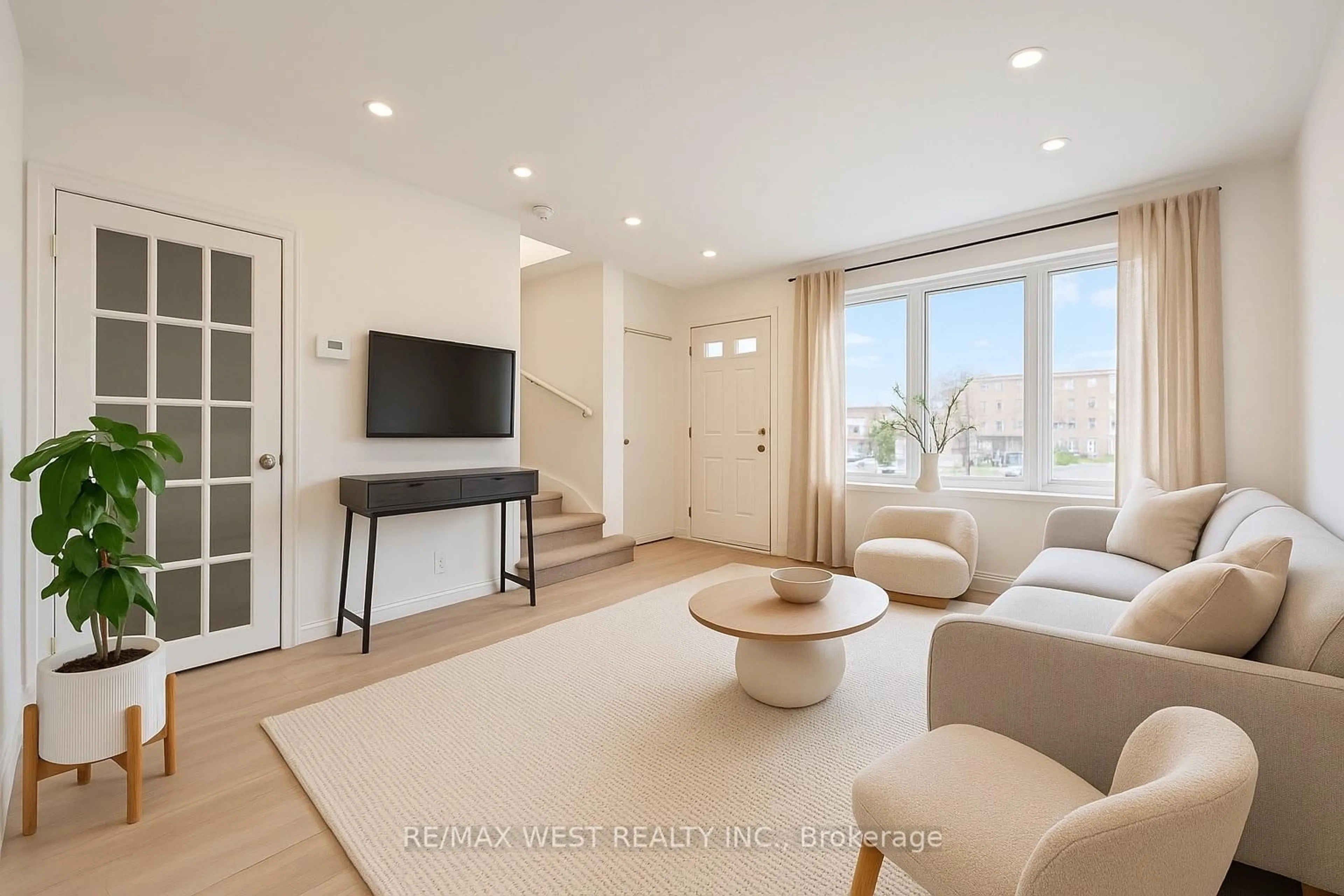 Living room with furniture, unknown for 740 Kennedy Rd #34, Toronto Ontario M1K 2C5