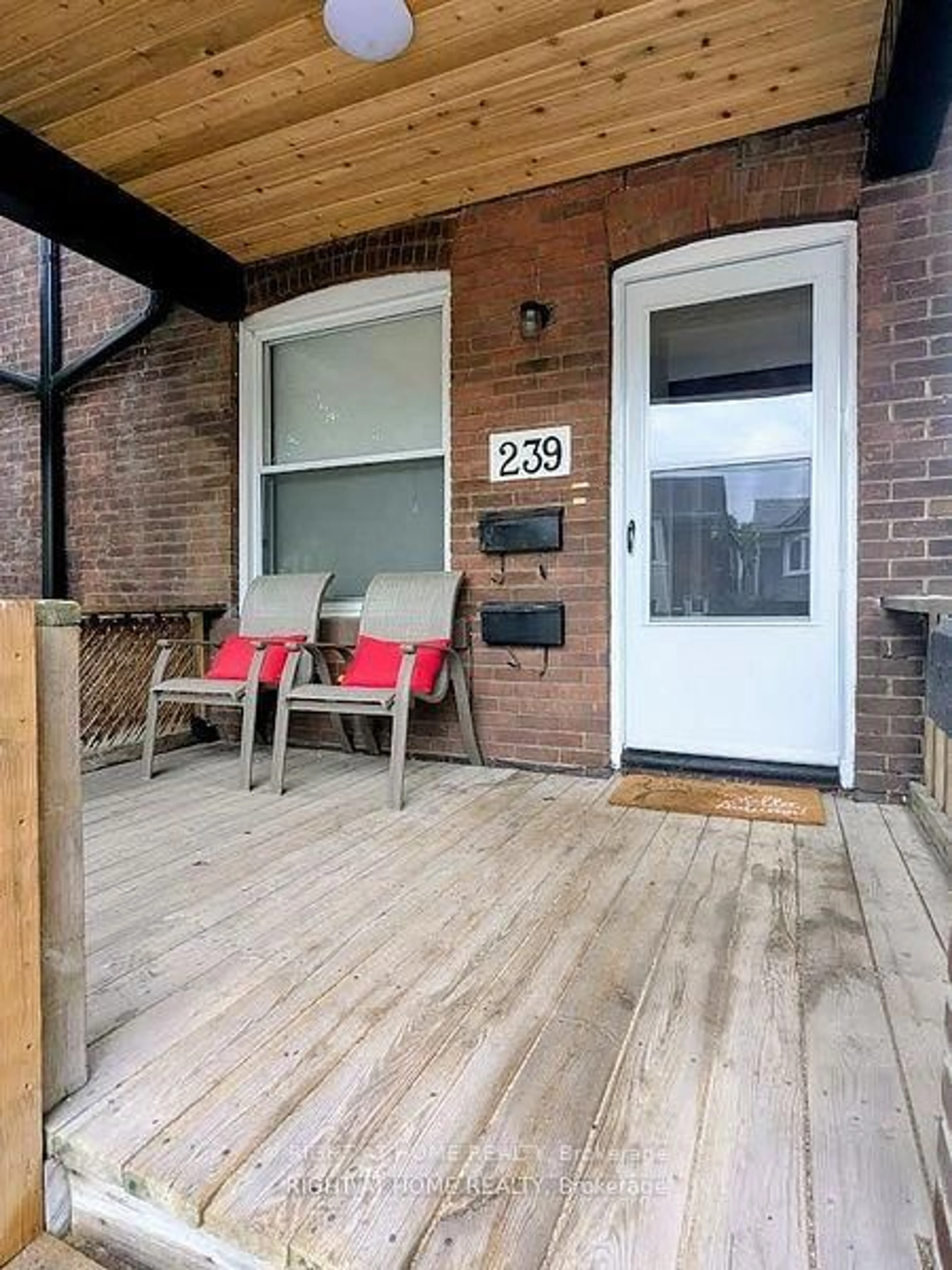 Patio, street for 239 Woodbine Ave, Toronto Ontario M4L 3P3