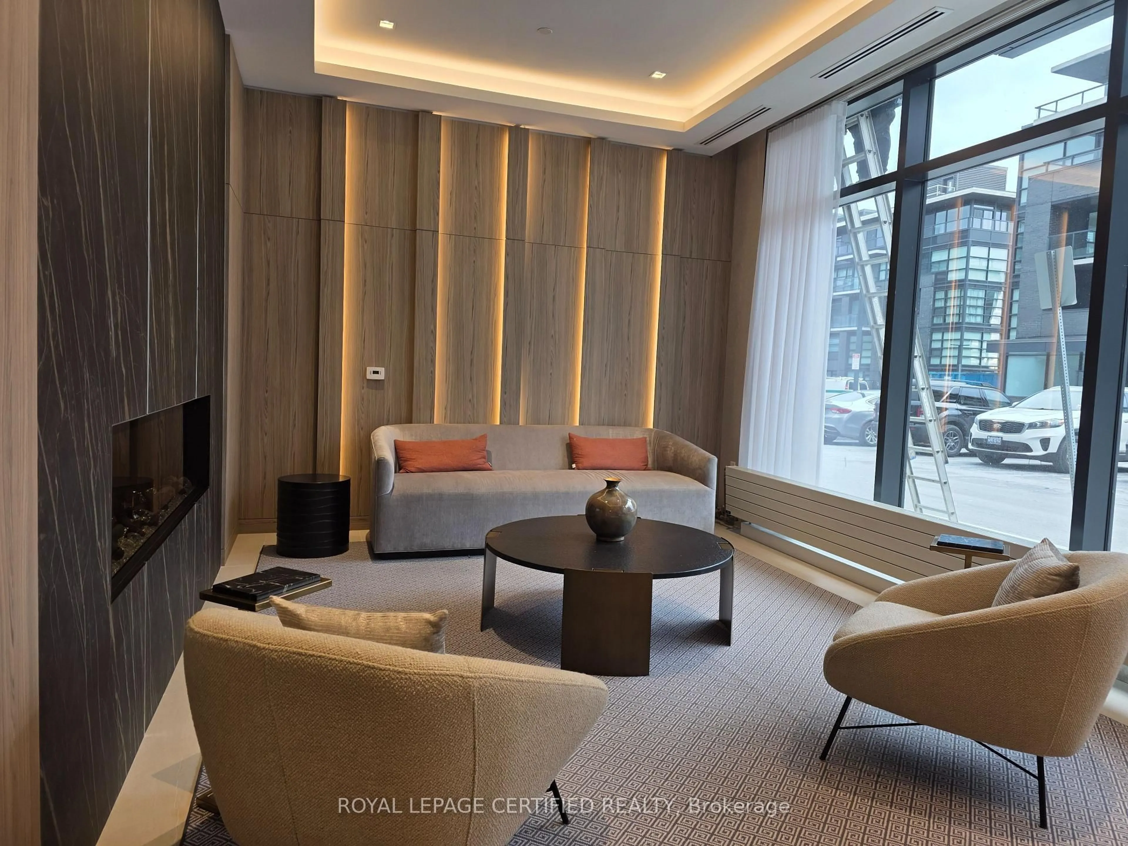 Unknown for 1606 Charles St #1103, Whitby Ontario L1N 0P1