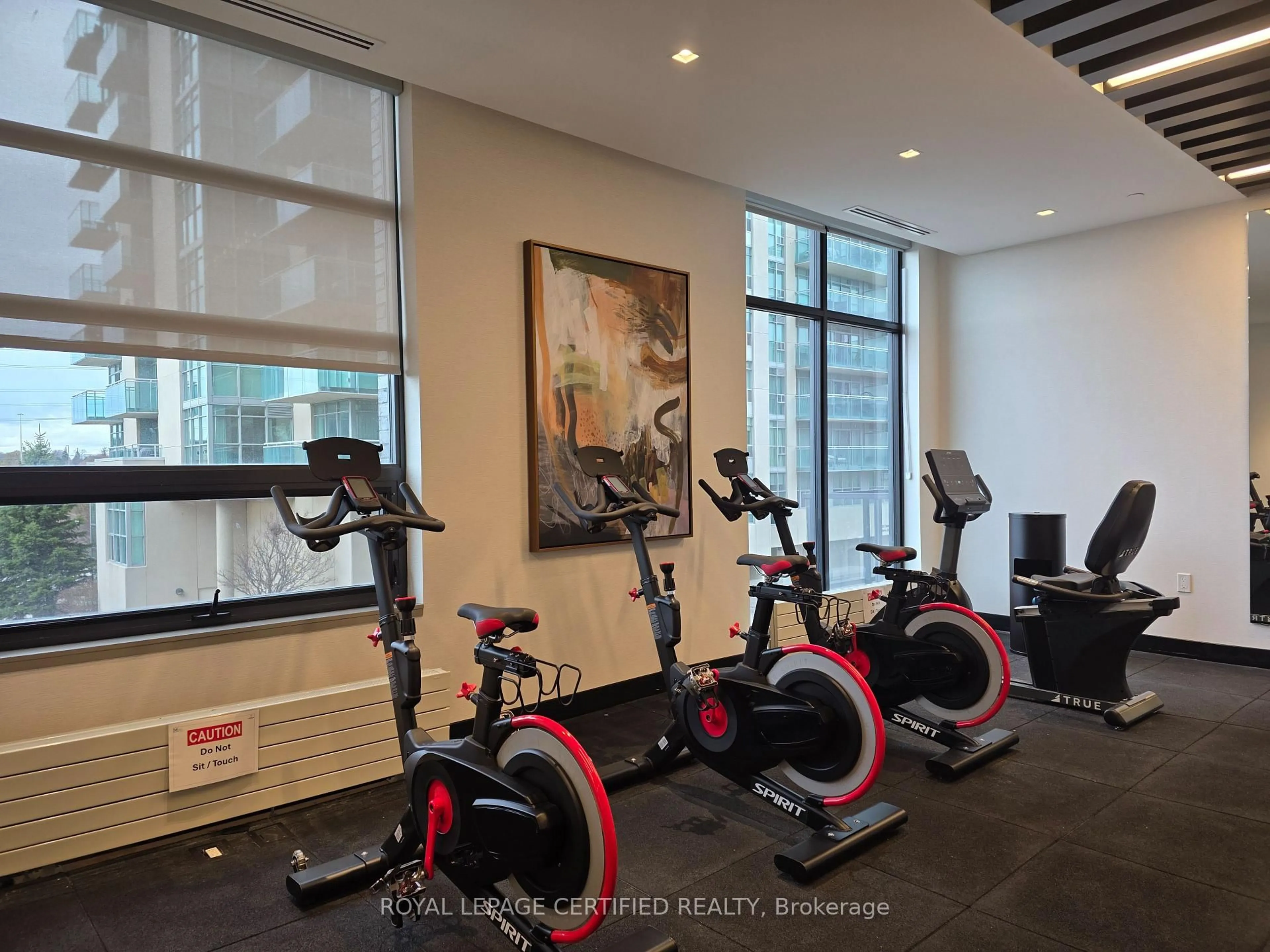 Gym or fitness room for 1606 Charles St #1103, Whitby Ontario L1N 0P1