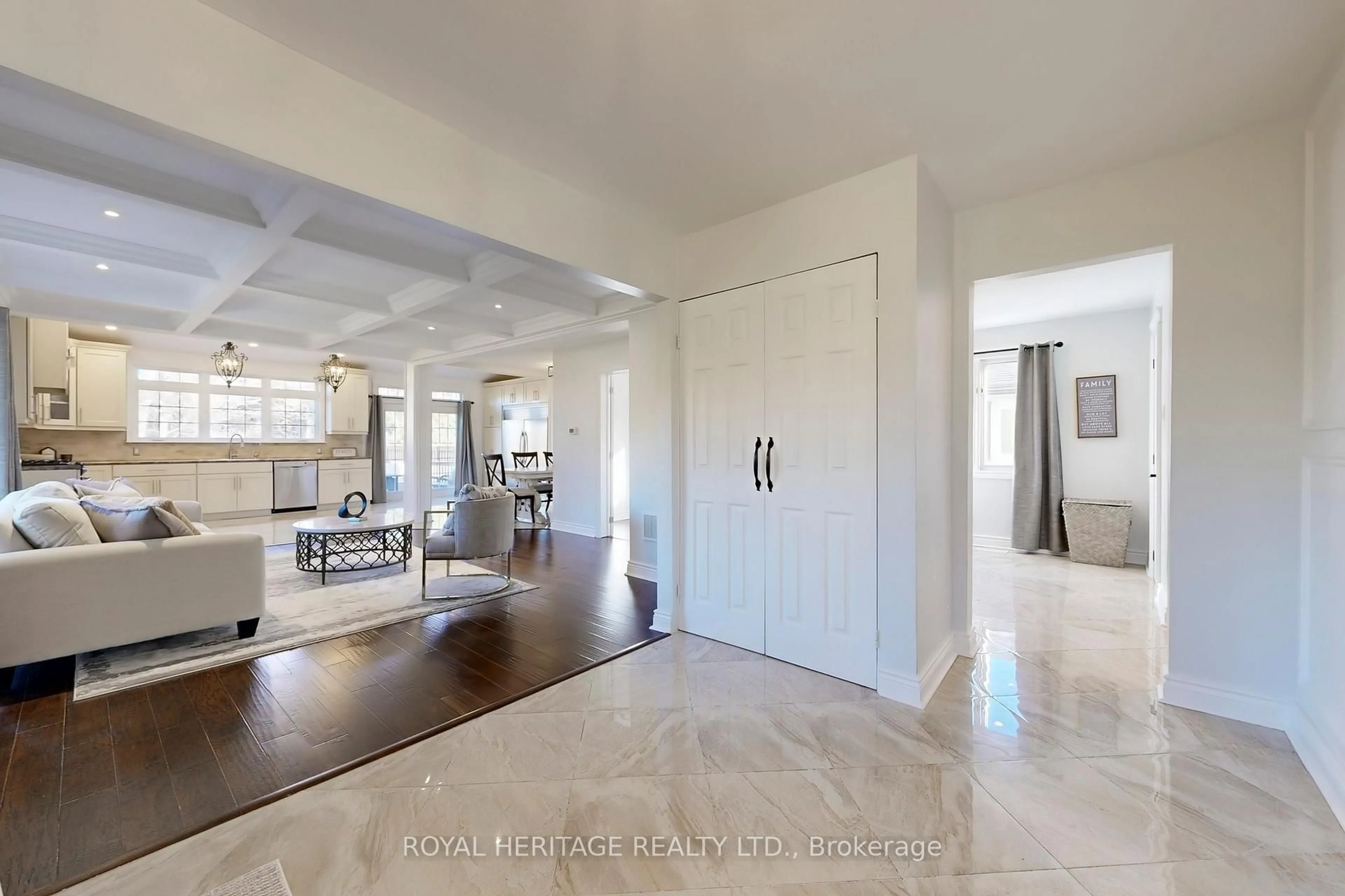 Indoor entryway for 47 Cherryhill Ave, Toronto Ontario M1C 1W9