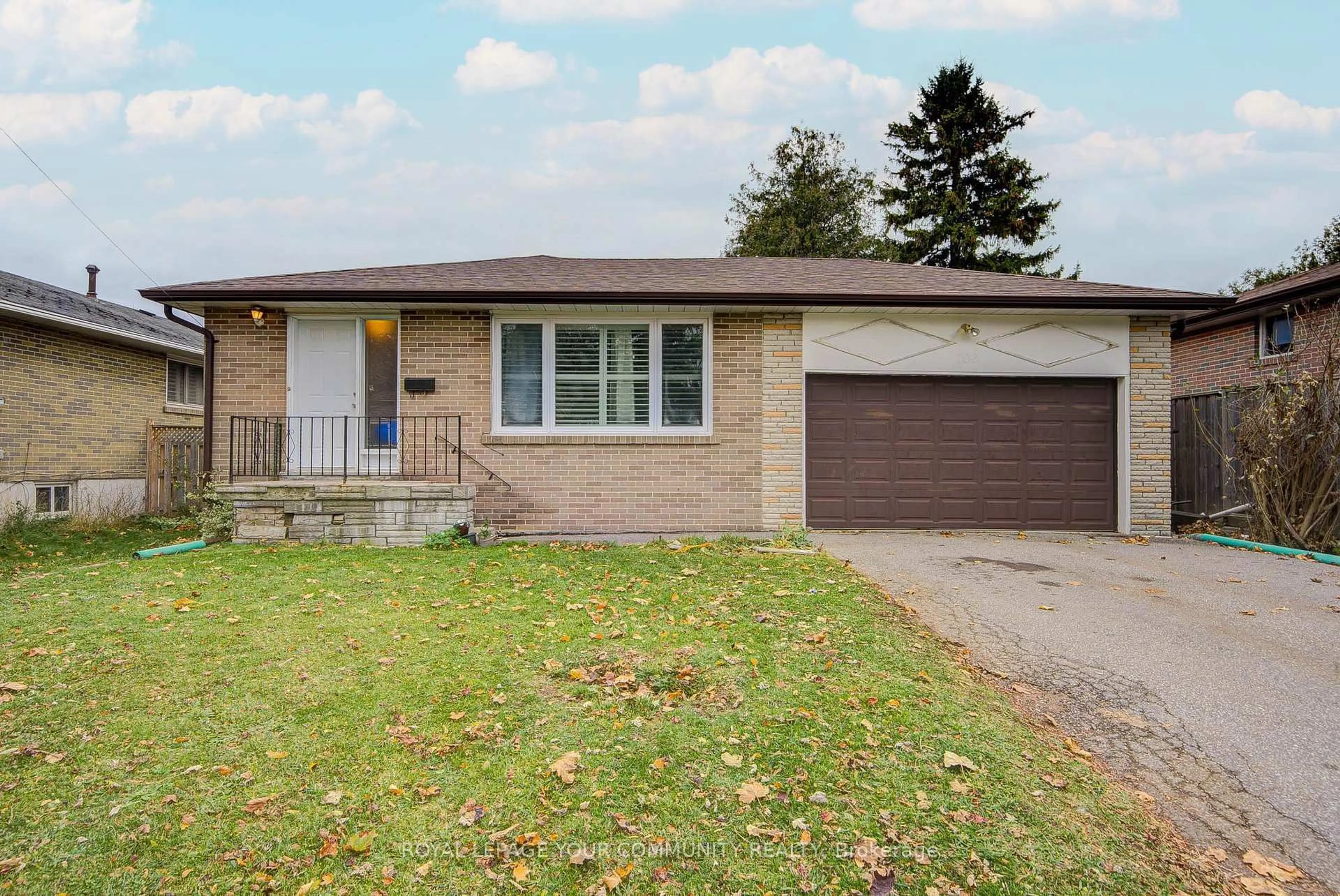 Home with brick exterior material, street for 106 Cultra Sq, Toronto Ontario M1E 2E3