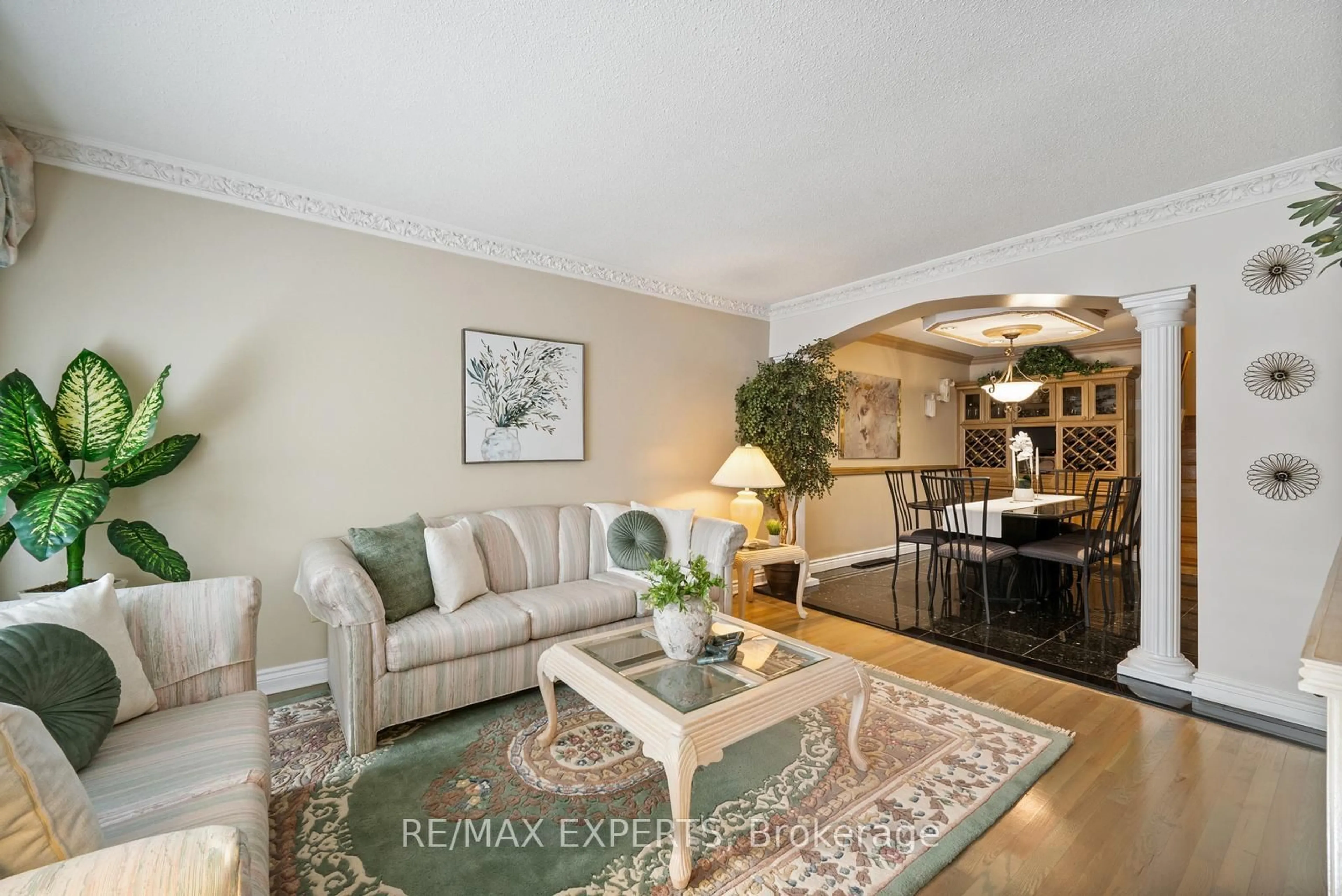 Living room with furniture, unknown for 70 Darnborough Way, Toronto Ontario M1W 2G1