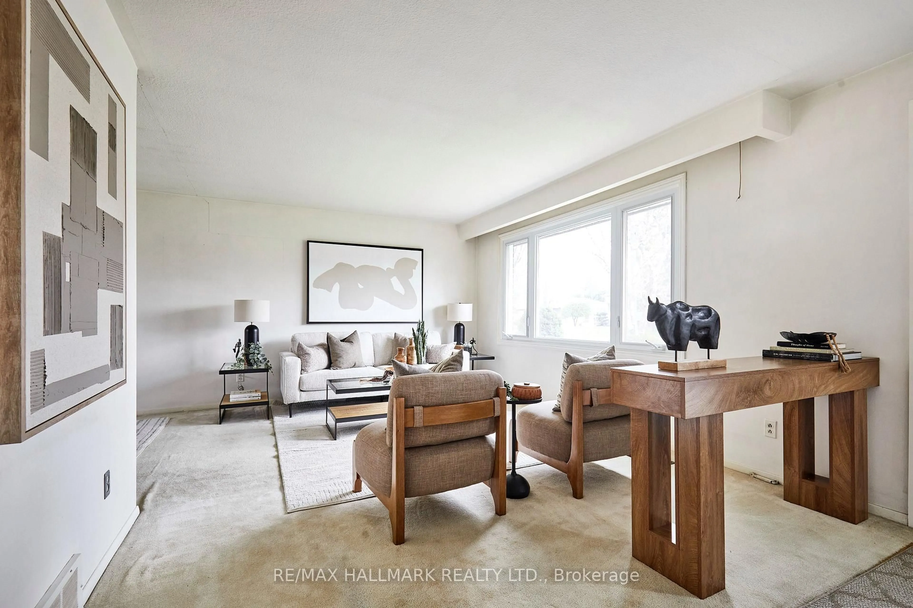 Living room with furniture, unknown for 170 Orchard View Blvd, Oshawa Ontario L1G 3P2