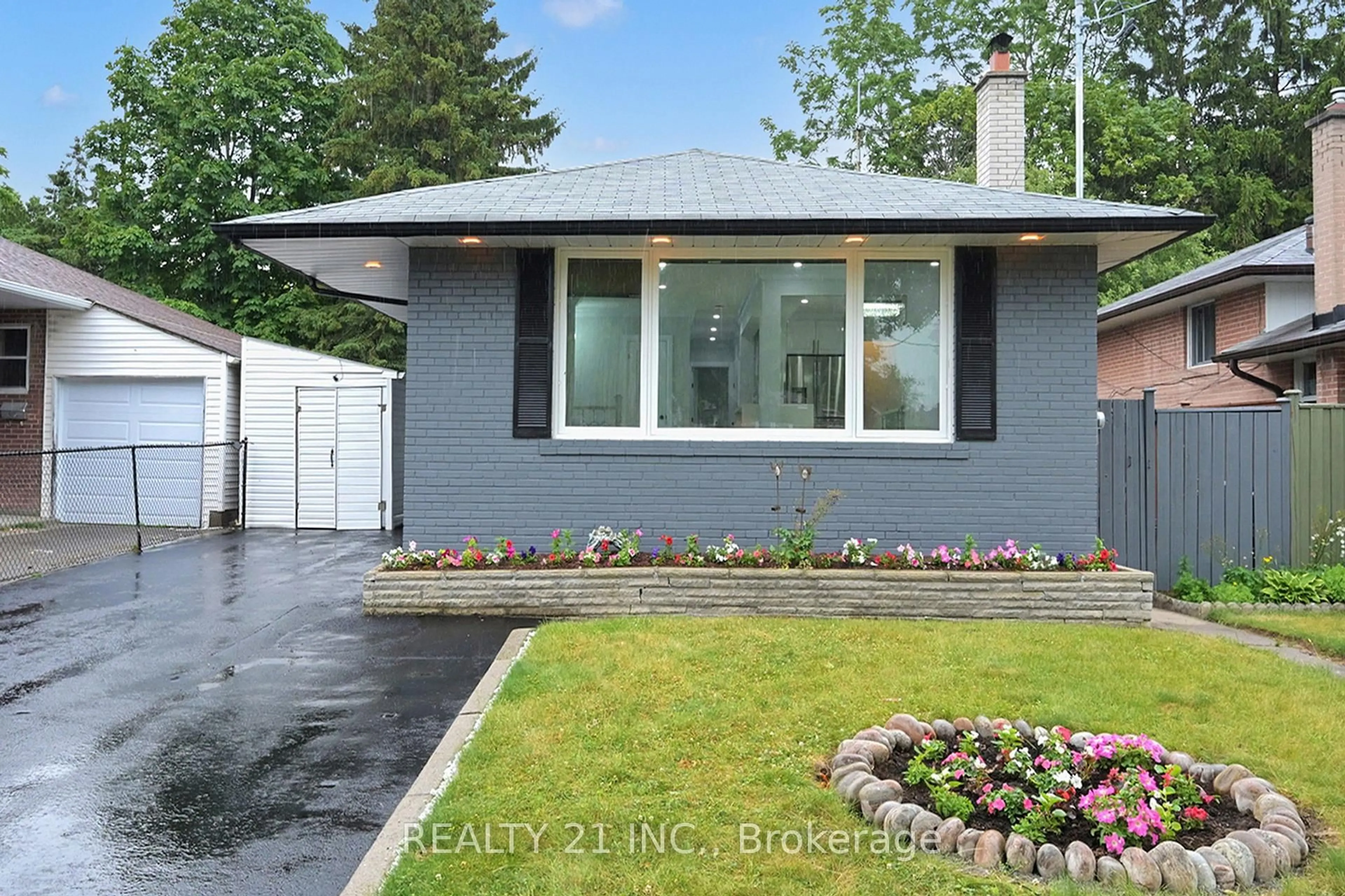 Home with vinyl exterior material, street for 7 Stoney Creek Dr, Toronto Ontario M1E 3L2