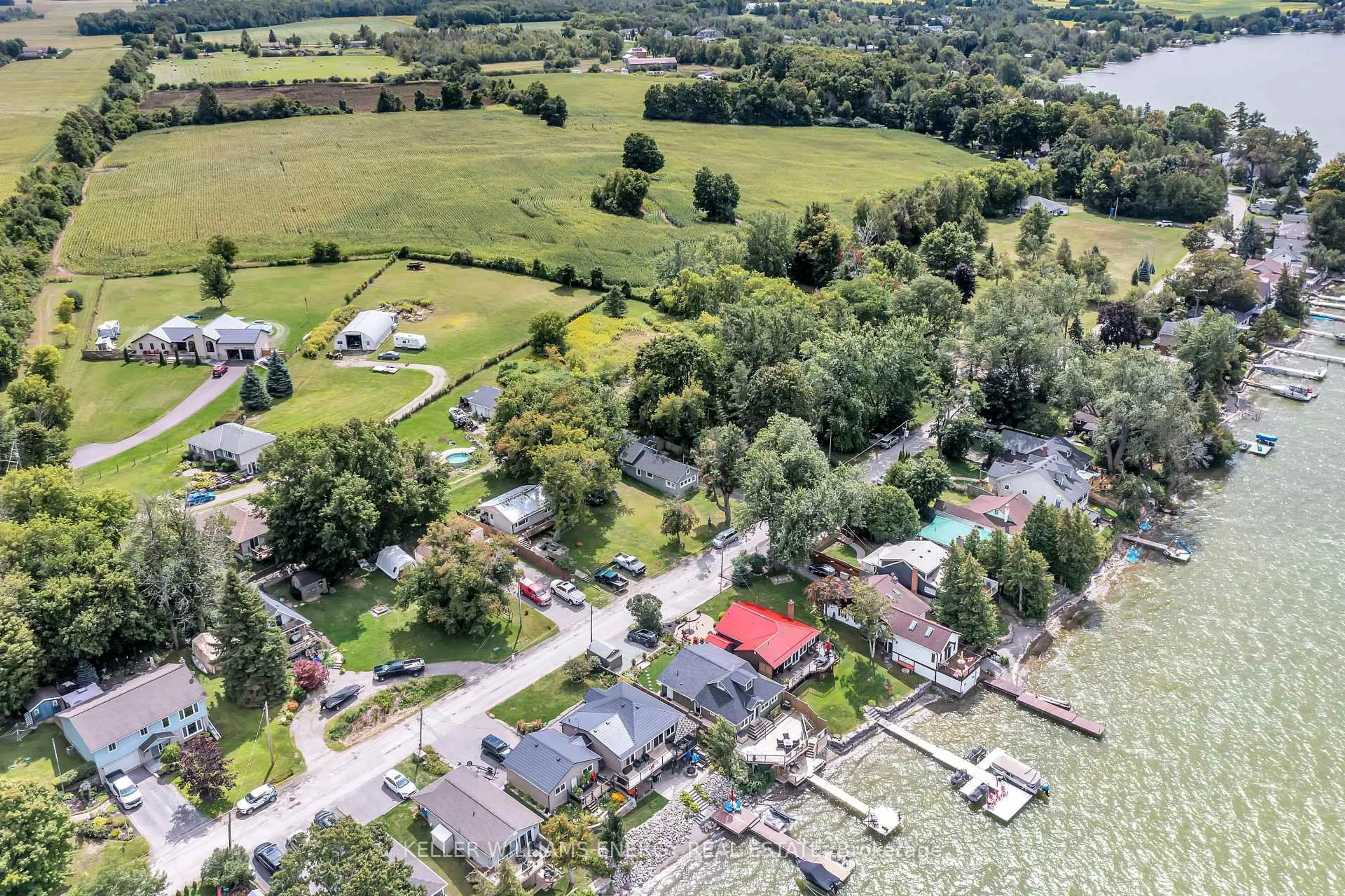 A pic from outside/outdoor area/front of a property/back of a property/a pic from drone, street for 247 Williams Point Rd, Scugog Ontario L0B 1E0