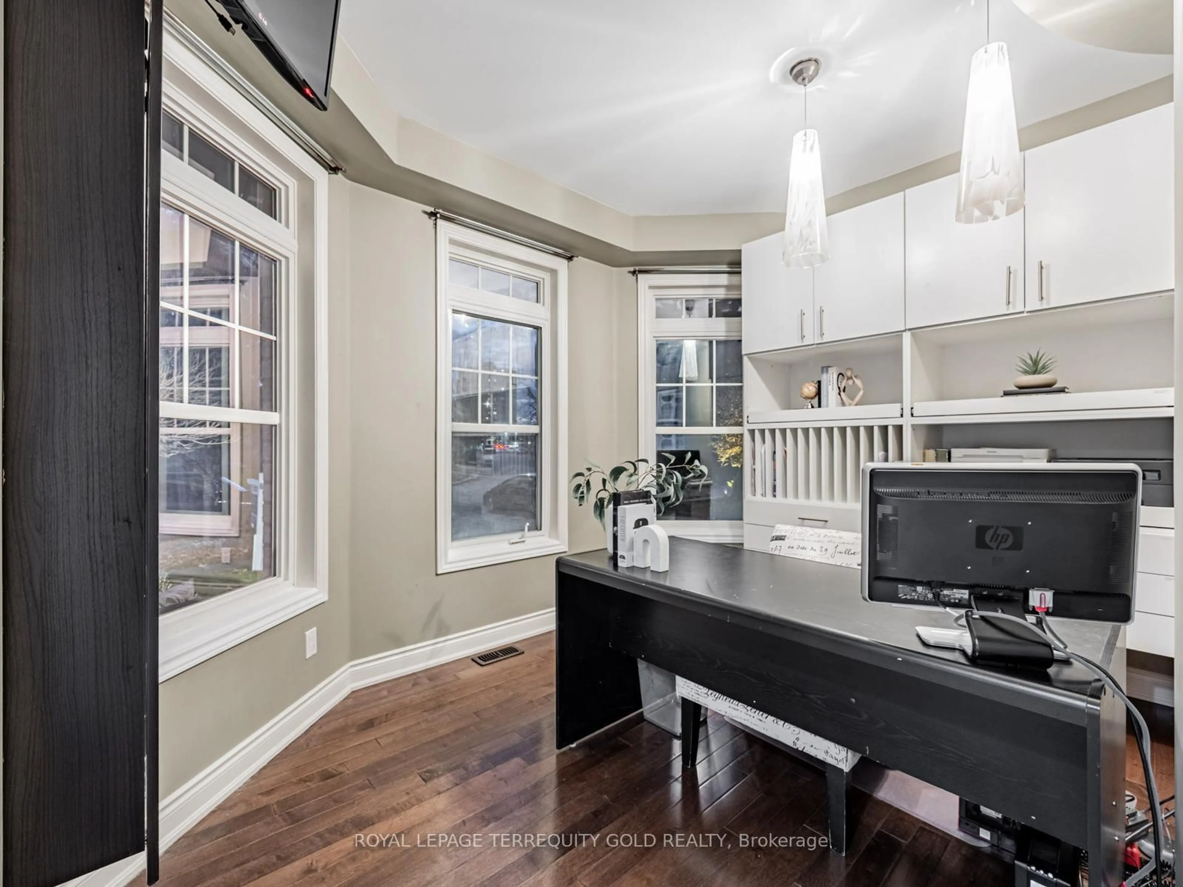 Open concept kitchen, unknown for 66 Rideout St, Ajax Ontario L1S 1P8