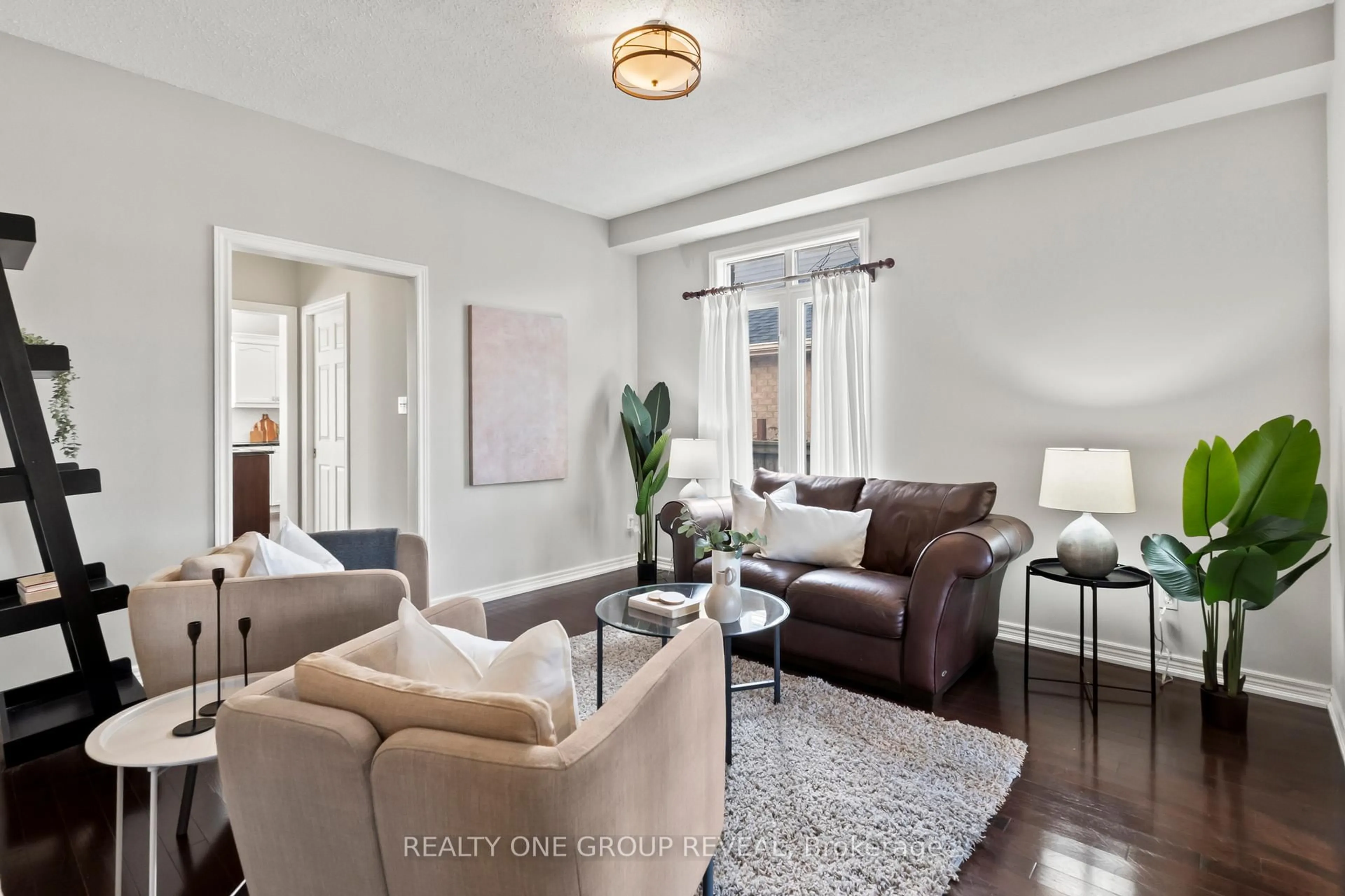 Living room with furniture, unknown for 119 Clayton Cres, Clarington Ontario L1C 4P2