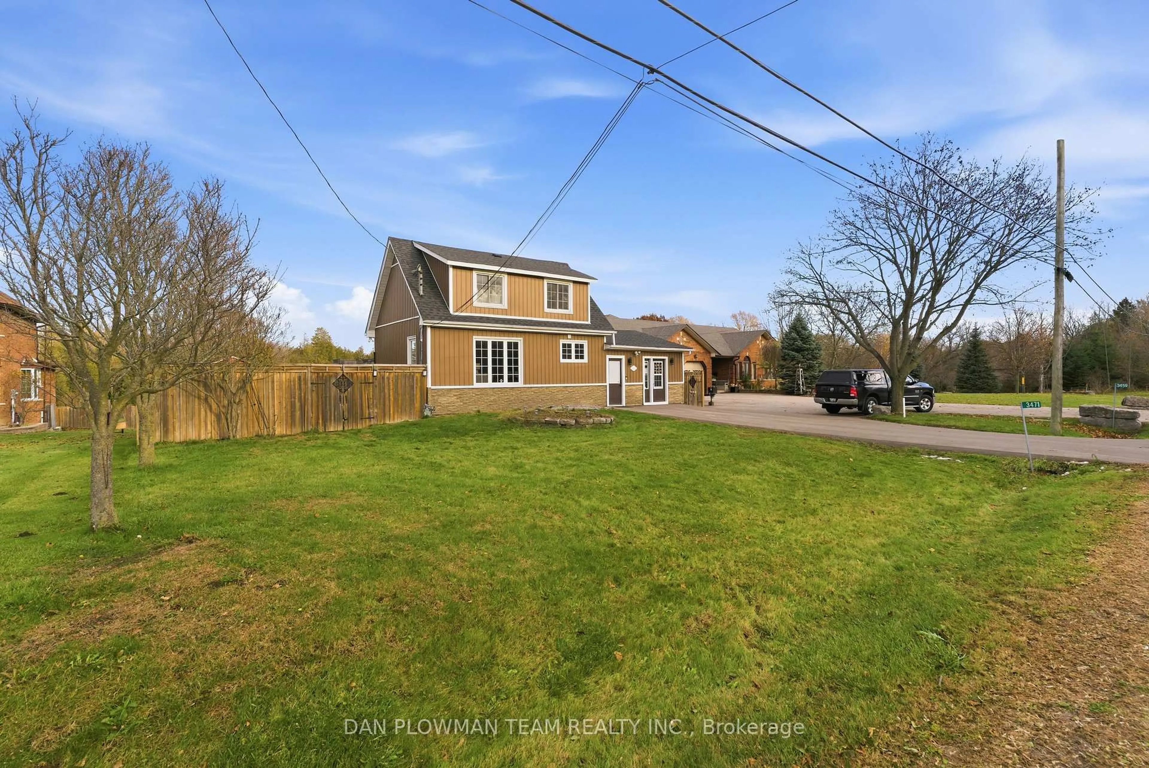 A pic from outside/outdoor area/front of a property/back of a property/a pic from drone, street for 3471 Tooley Rd, Clarington Ontario L1E 2G9