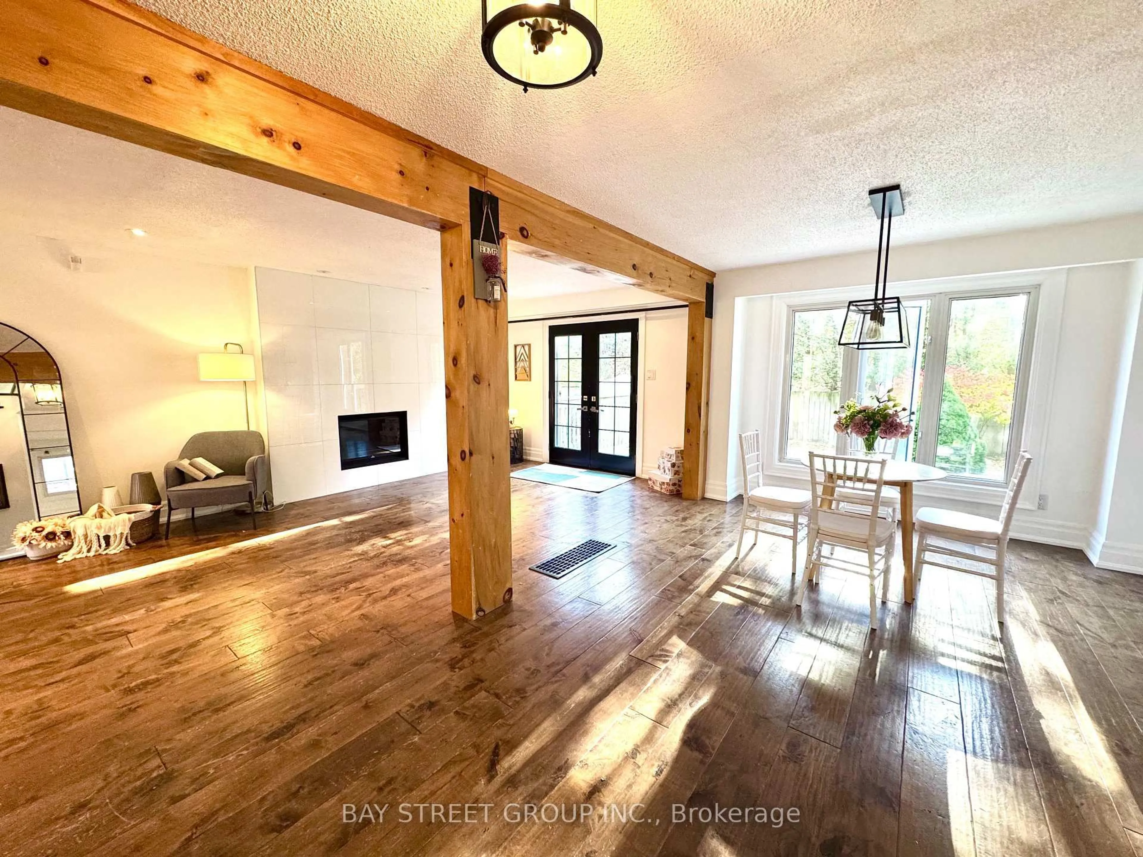 Unknown for 75 Anstead Cres, Ajax Ontario L1S 3X4