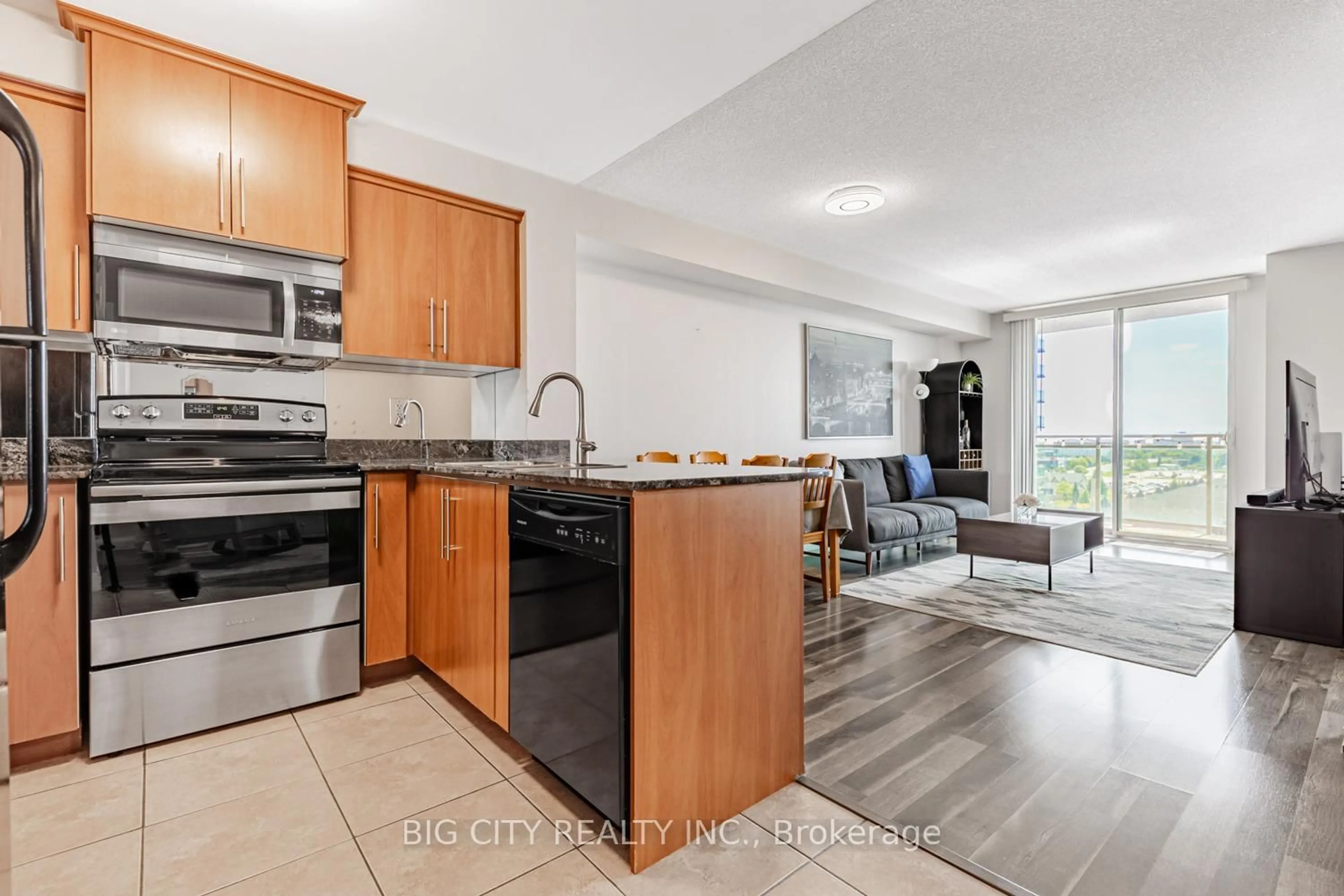 Open concept kitchen, unknown for 6 Rosebank Dr #10H, Toronto Ontario M1B 0A1